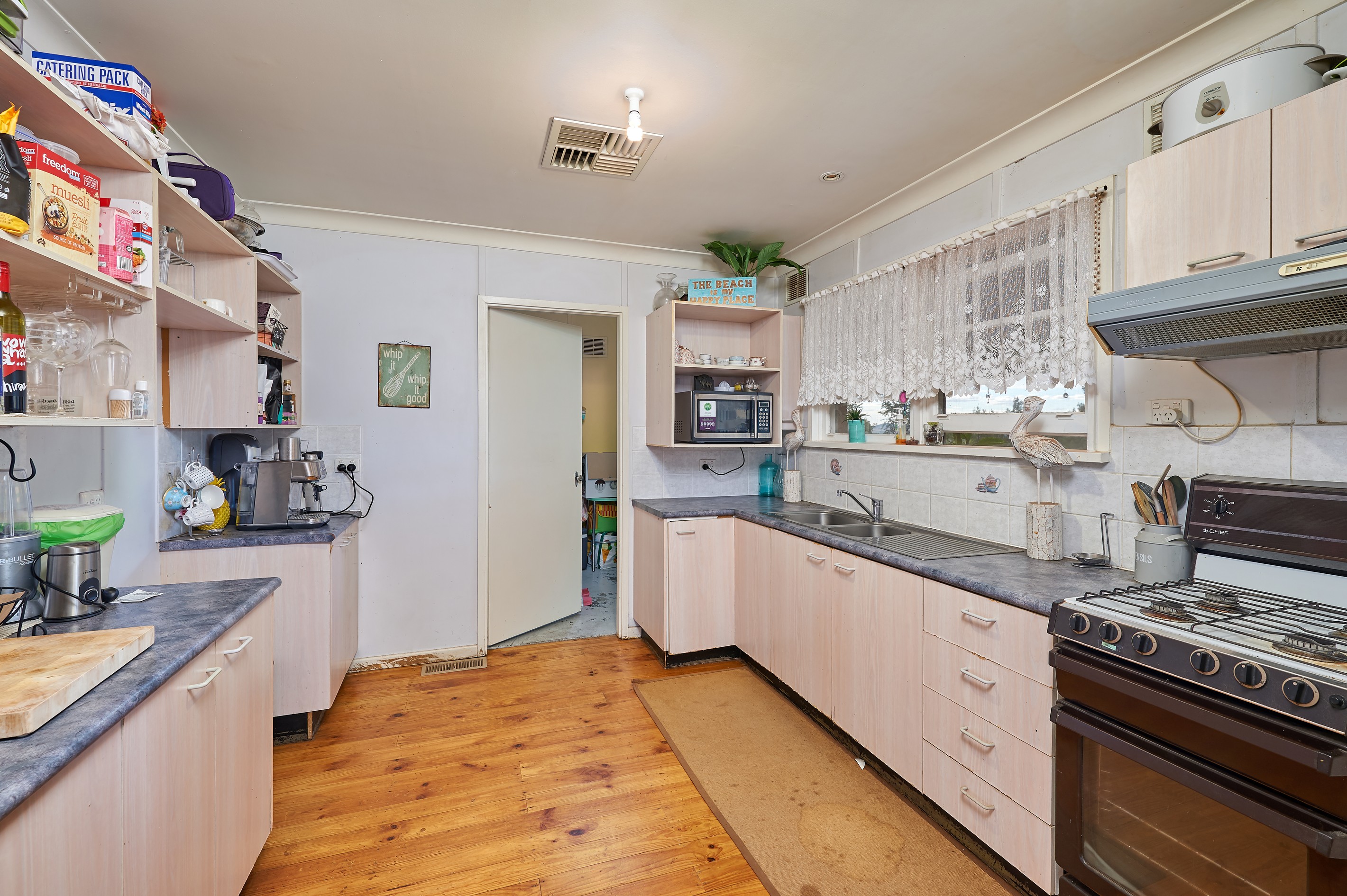 8 Grandview Avenue, Turvey Park, NSW 2650