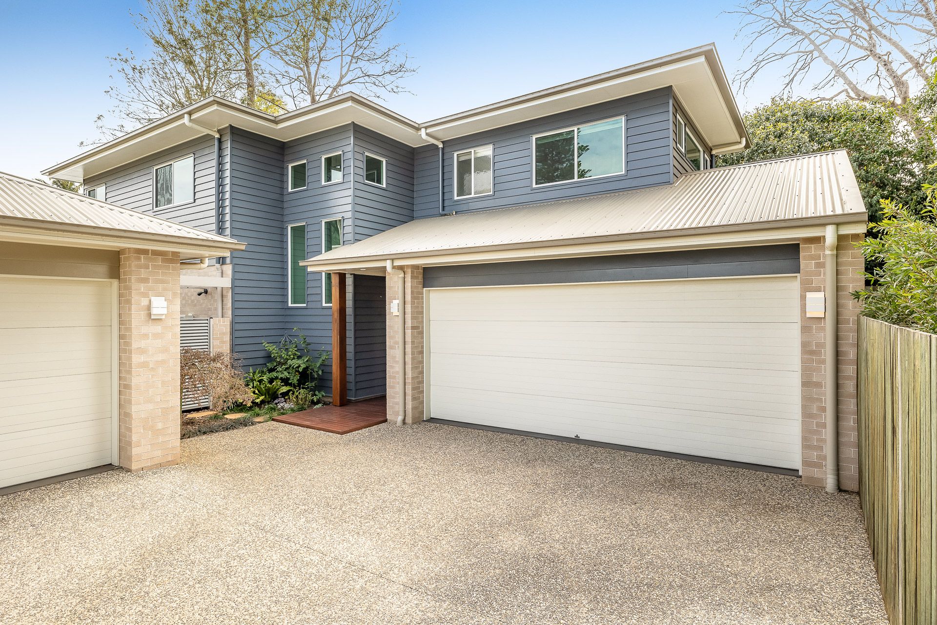 11B Barry Street, Mount Lofty QLD 4350