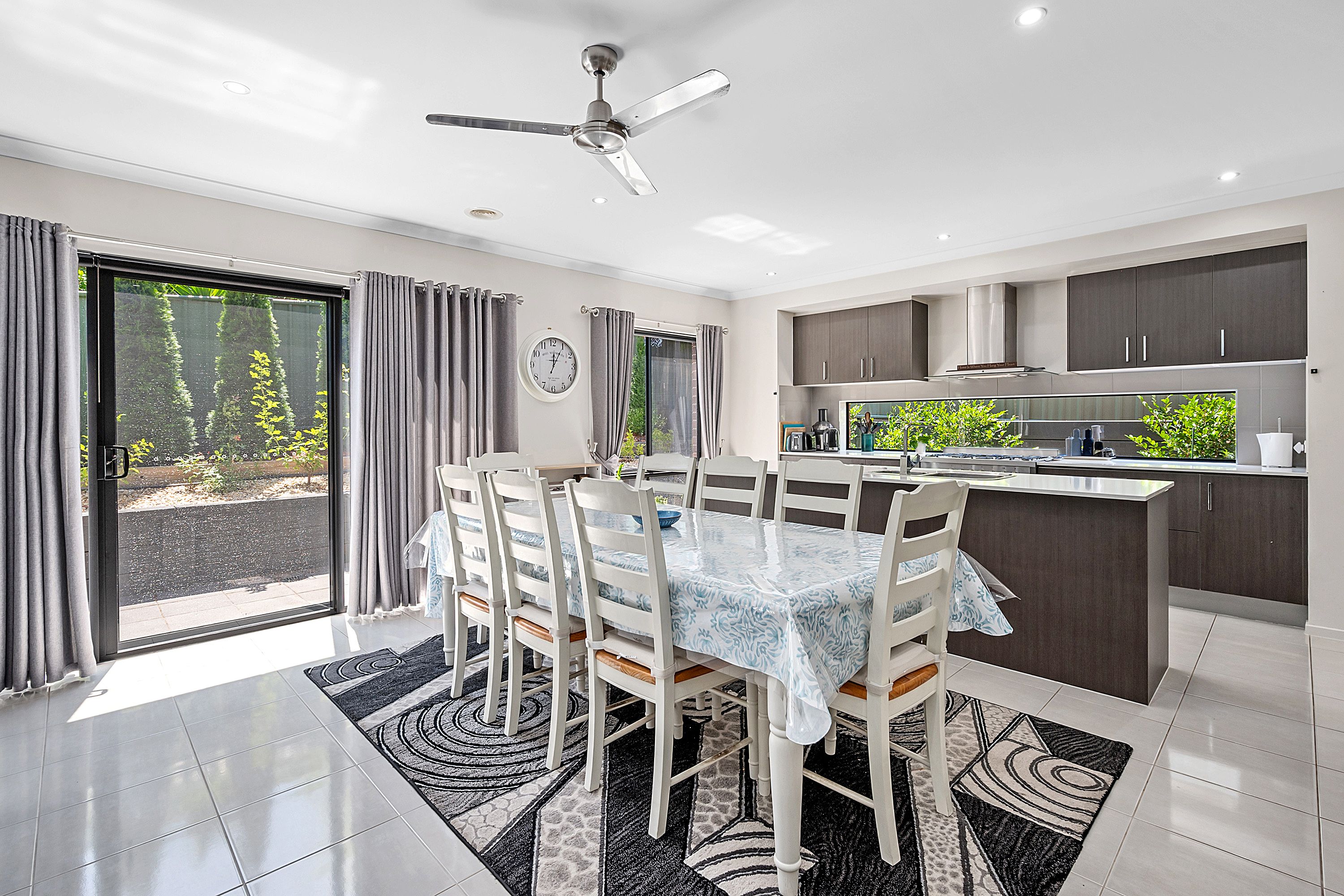 2 Oxford Terrace, Strathdale, VIC 3550
