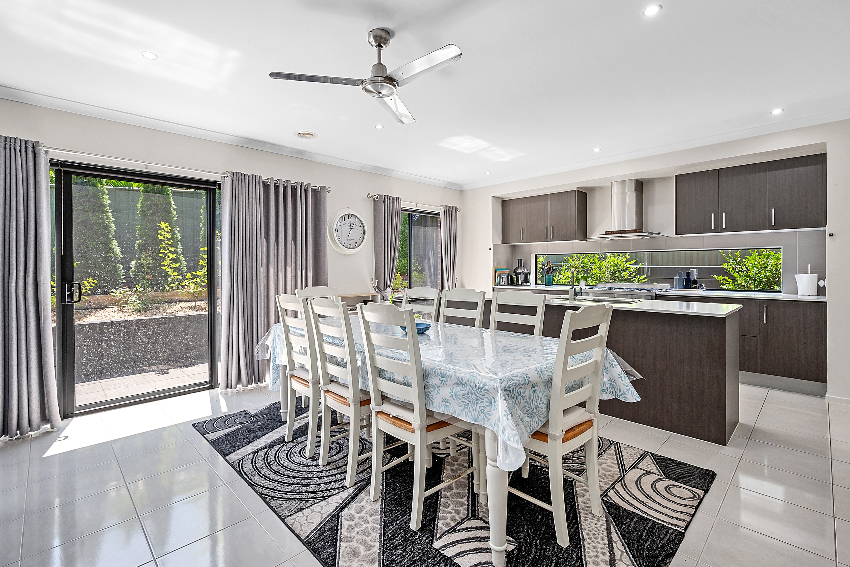 2 Oxford Terrace, Strathdale, VIC 3550