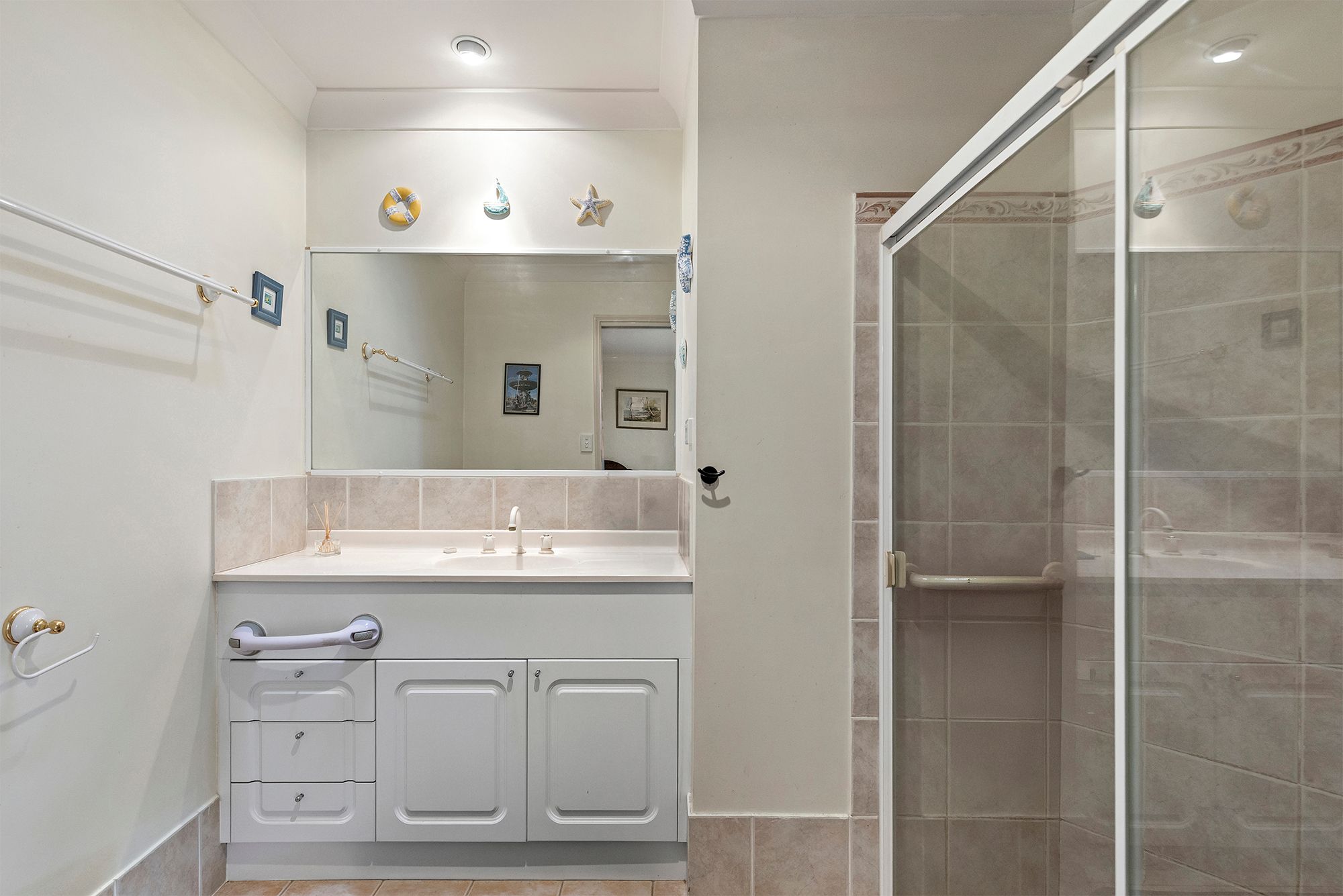 16 Bening Place — photo 11 of 18