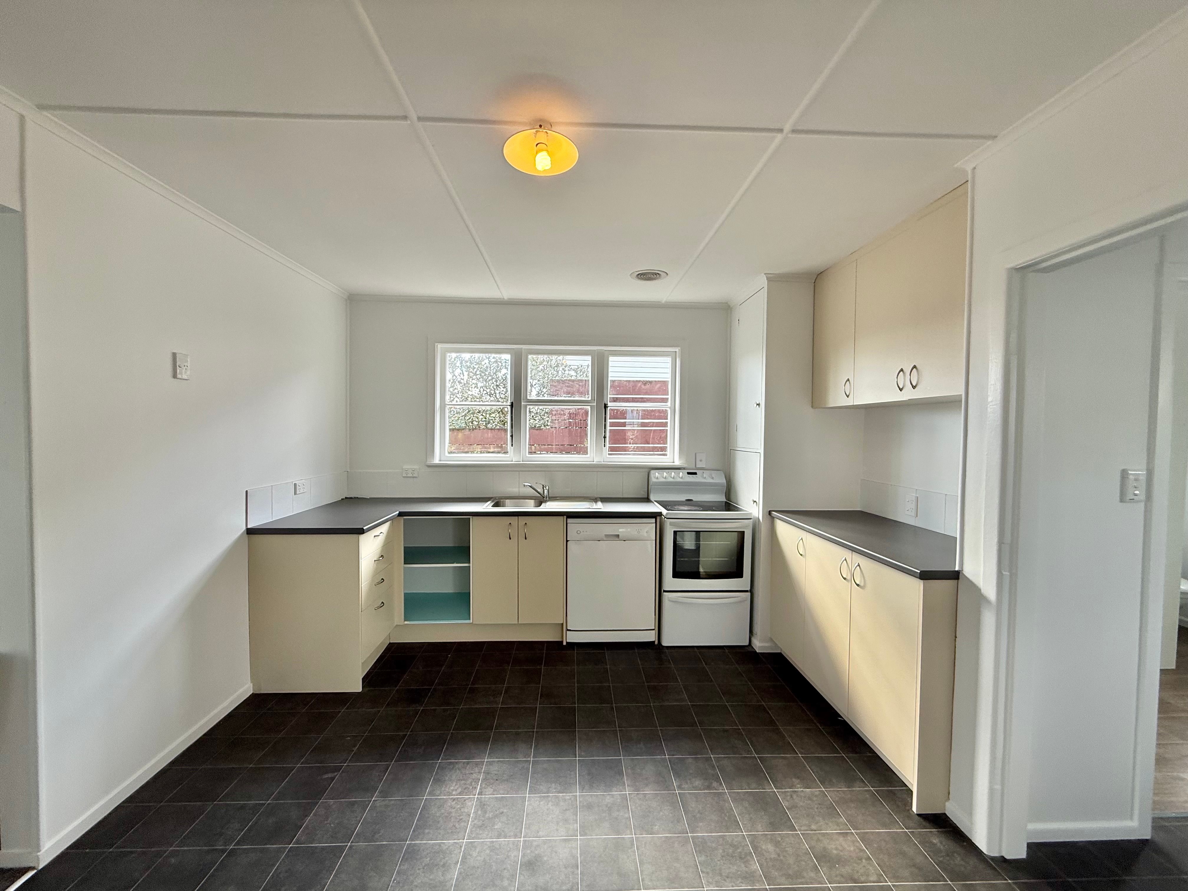 82 Coxhead Road, Manurewa, Manukau City