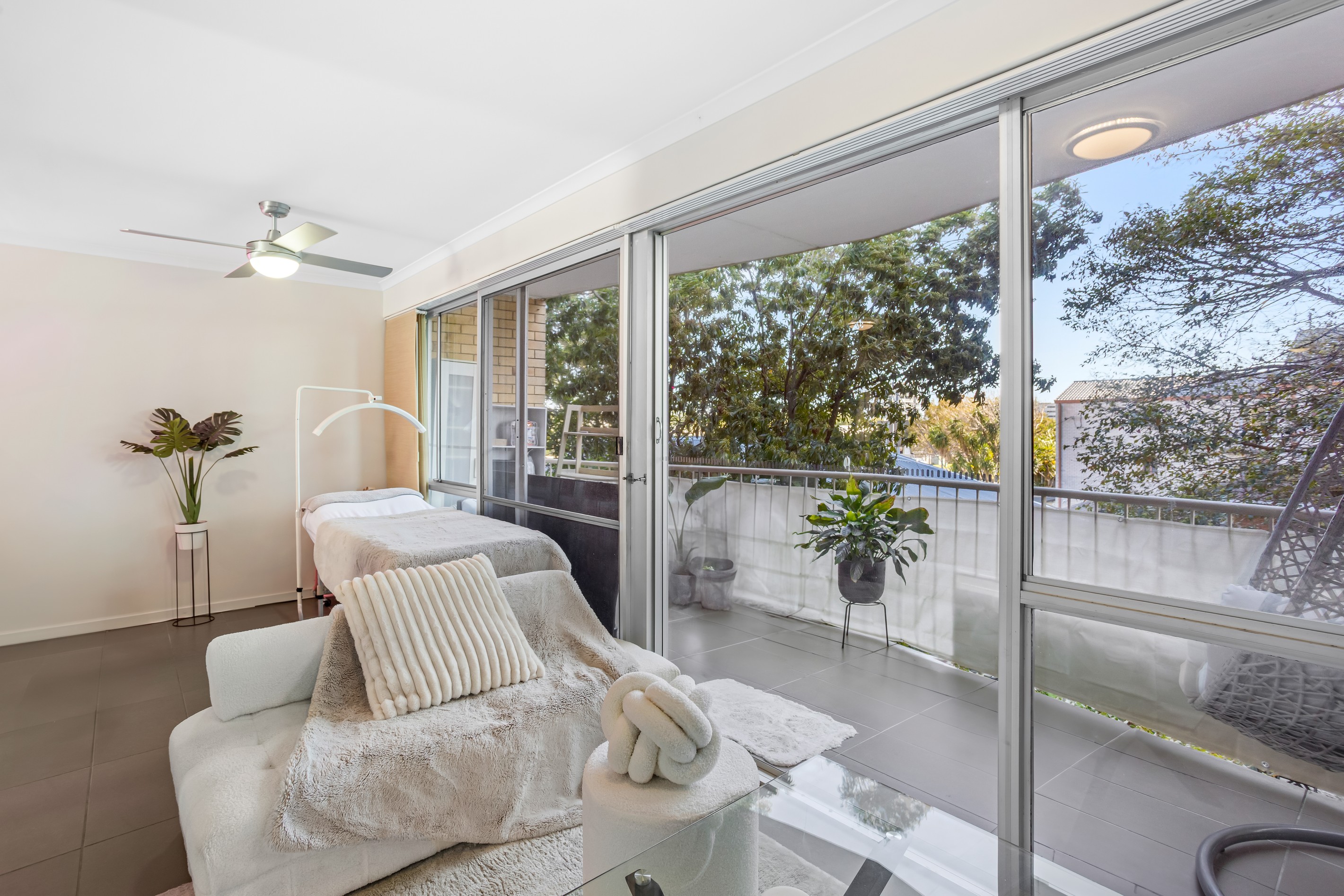 9/224 Marine Parade, Labrador, QLD 4215