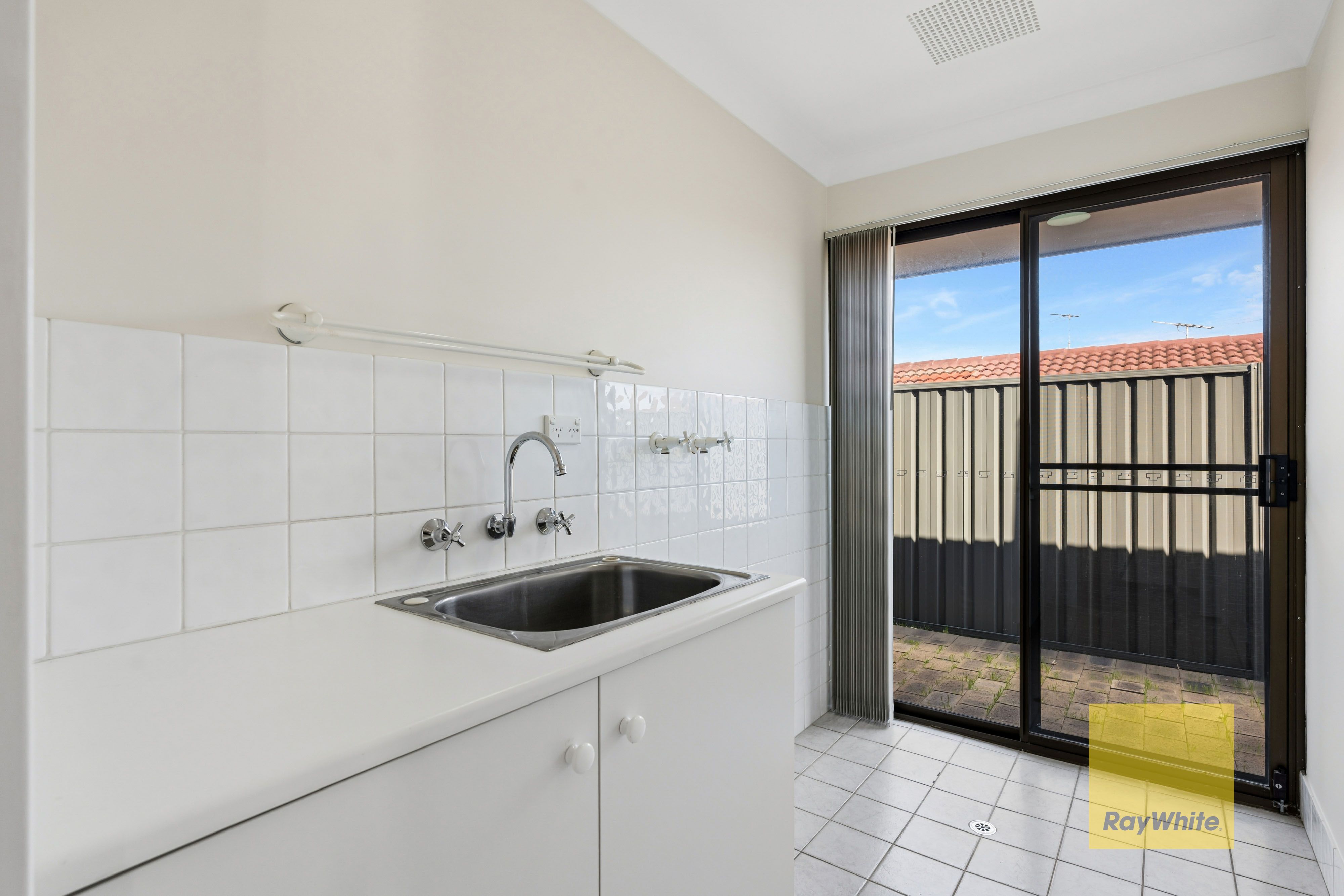 42 Kanangra Crescent — photo 10 of 18