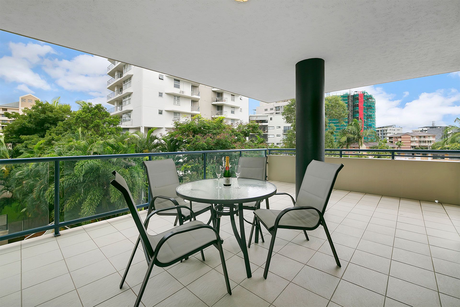 8/19 Thorn Street, Kangaroo Point, QLD 4169