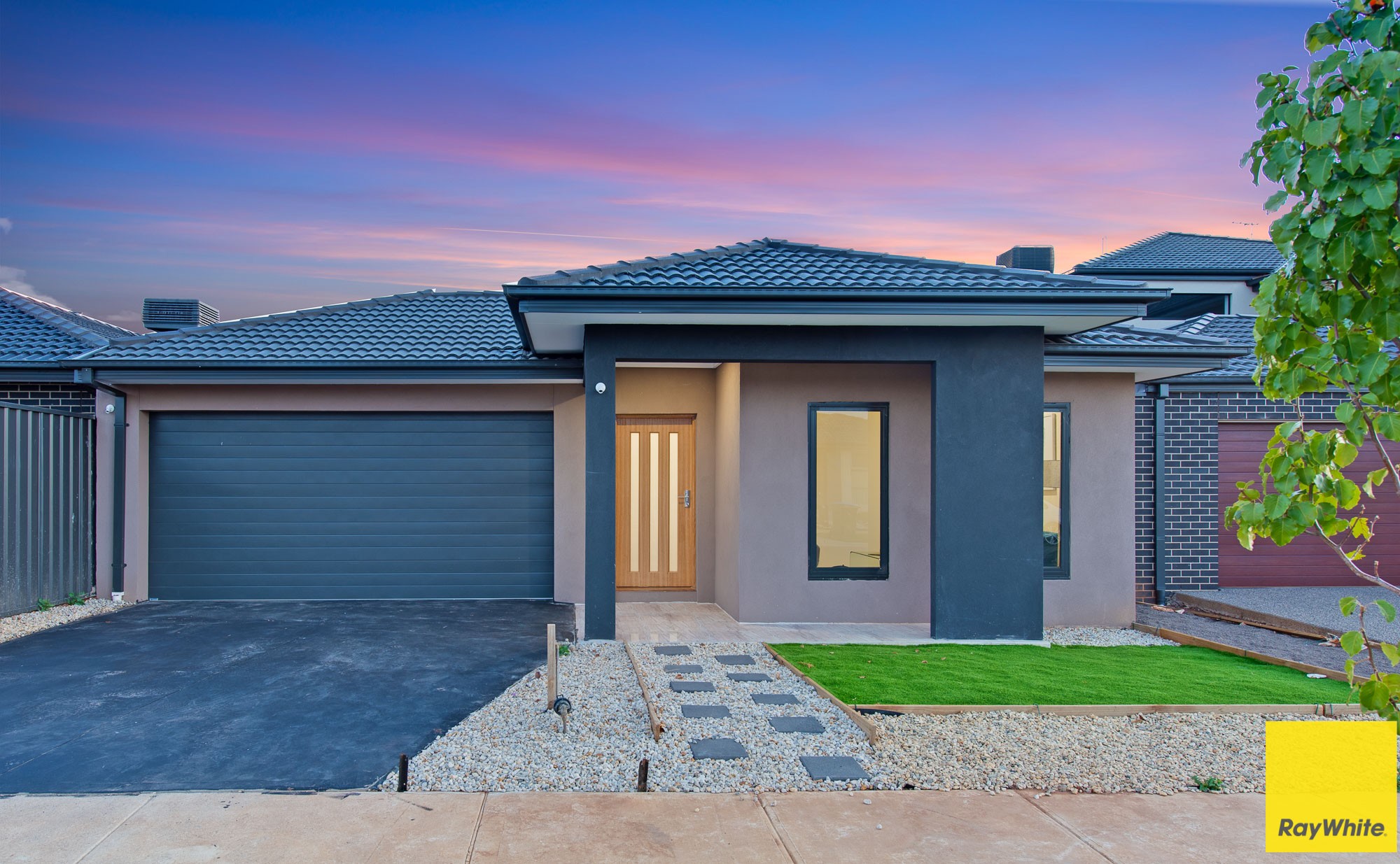 10 Award Crescent, Truganina, VIC 3029