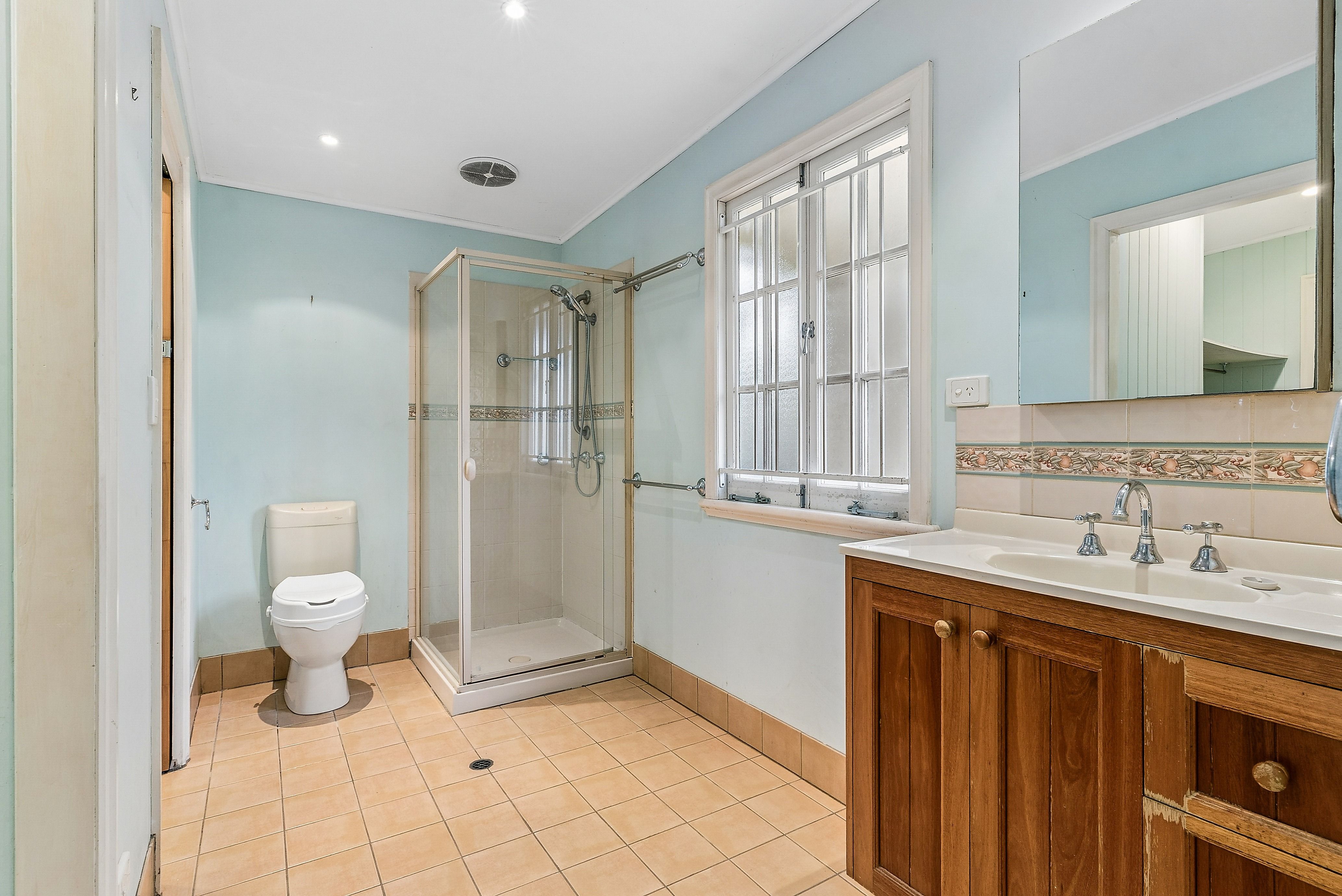54 Mortlake Road — photo 9 of 18