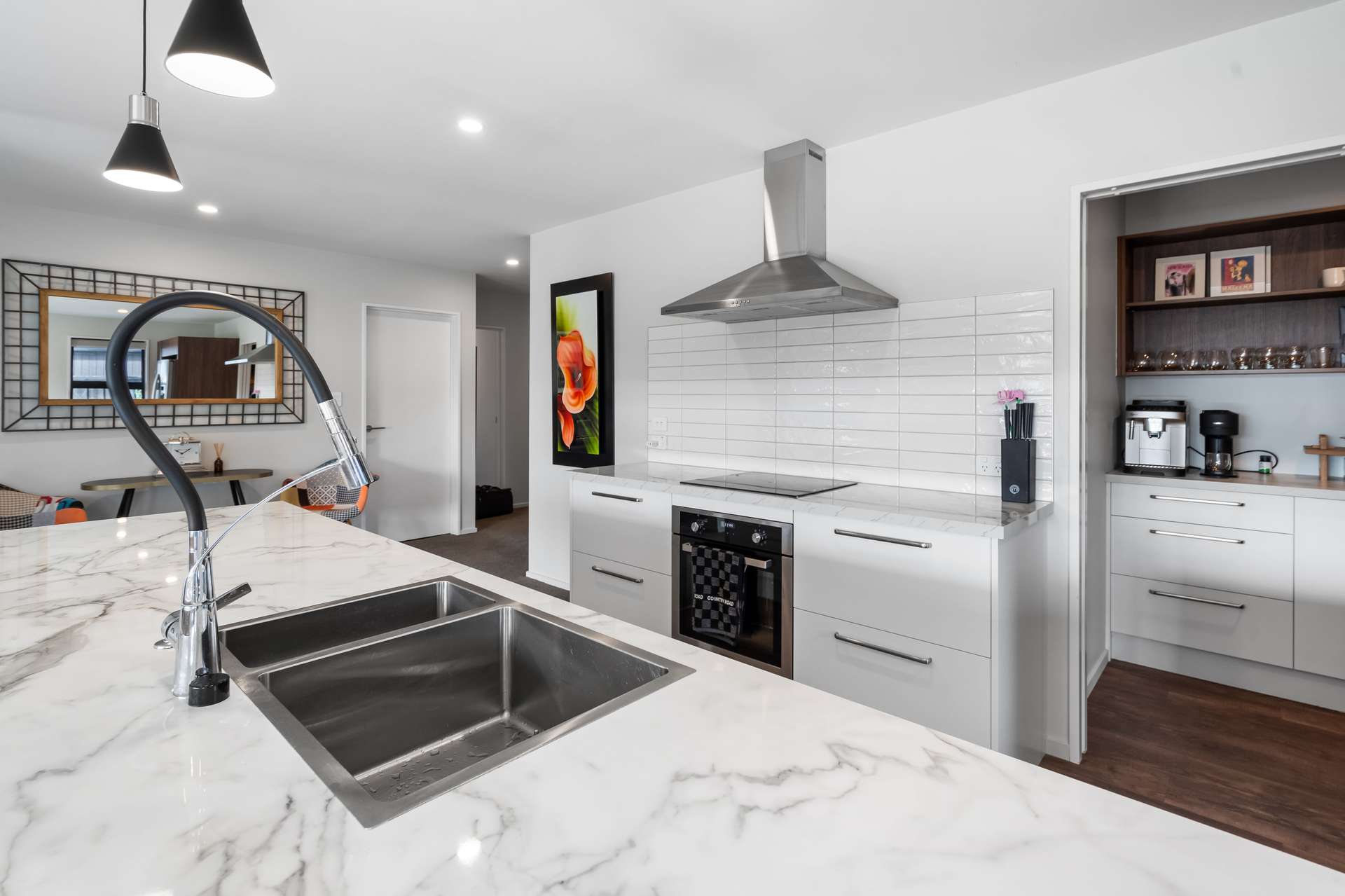 8 Bollington Avenue photo 4