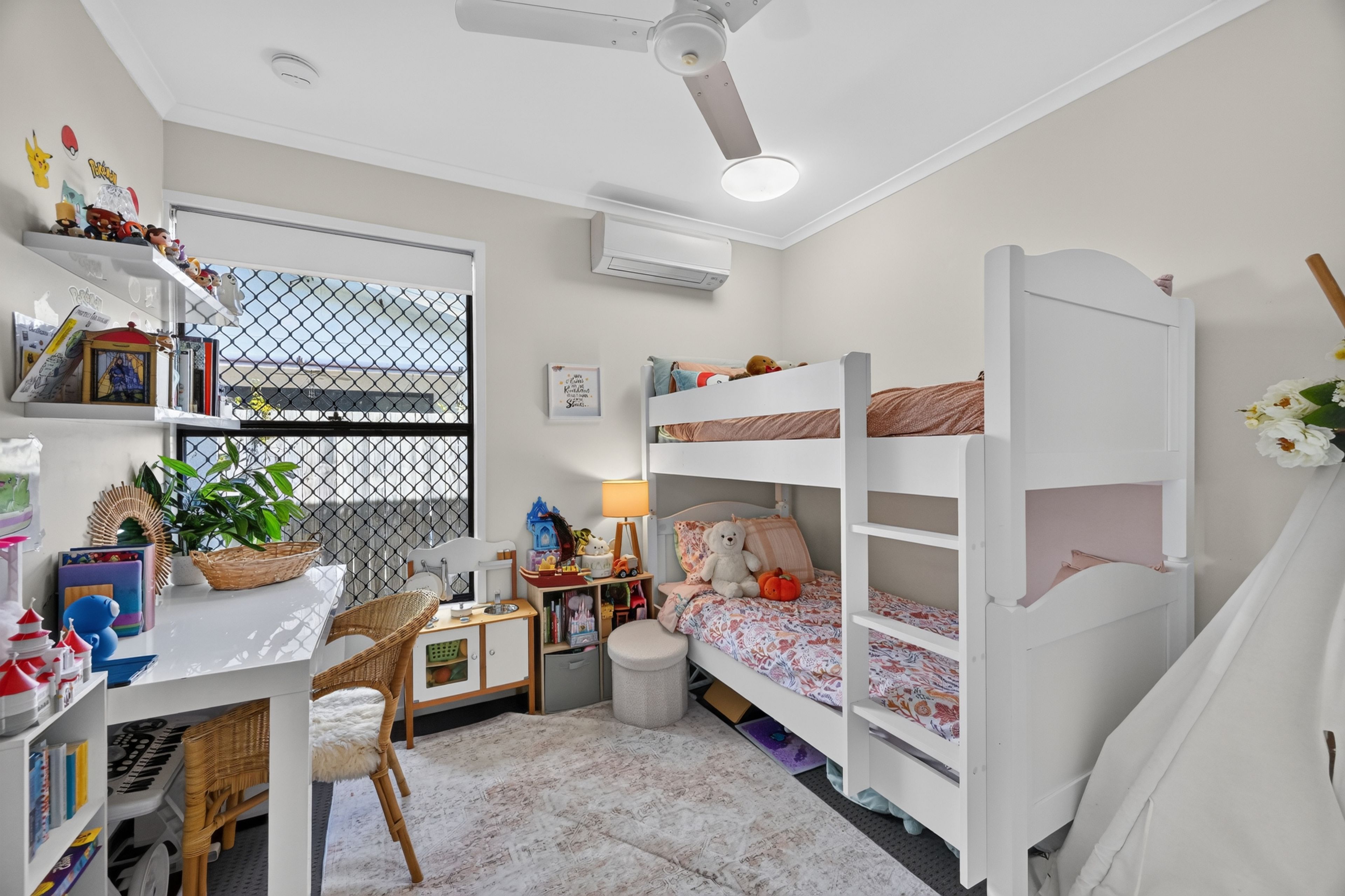 14 Rowley Place — photo 9 of 13