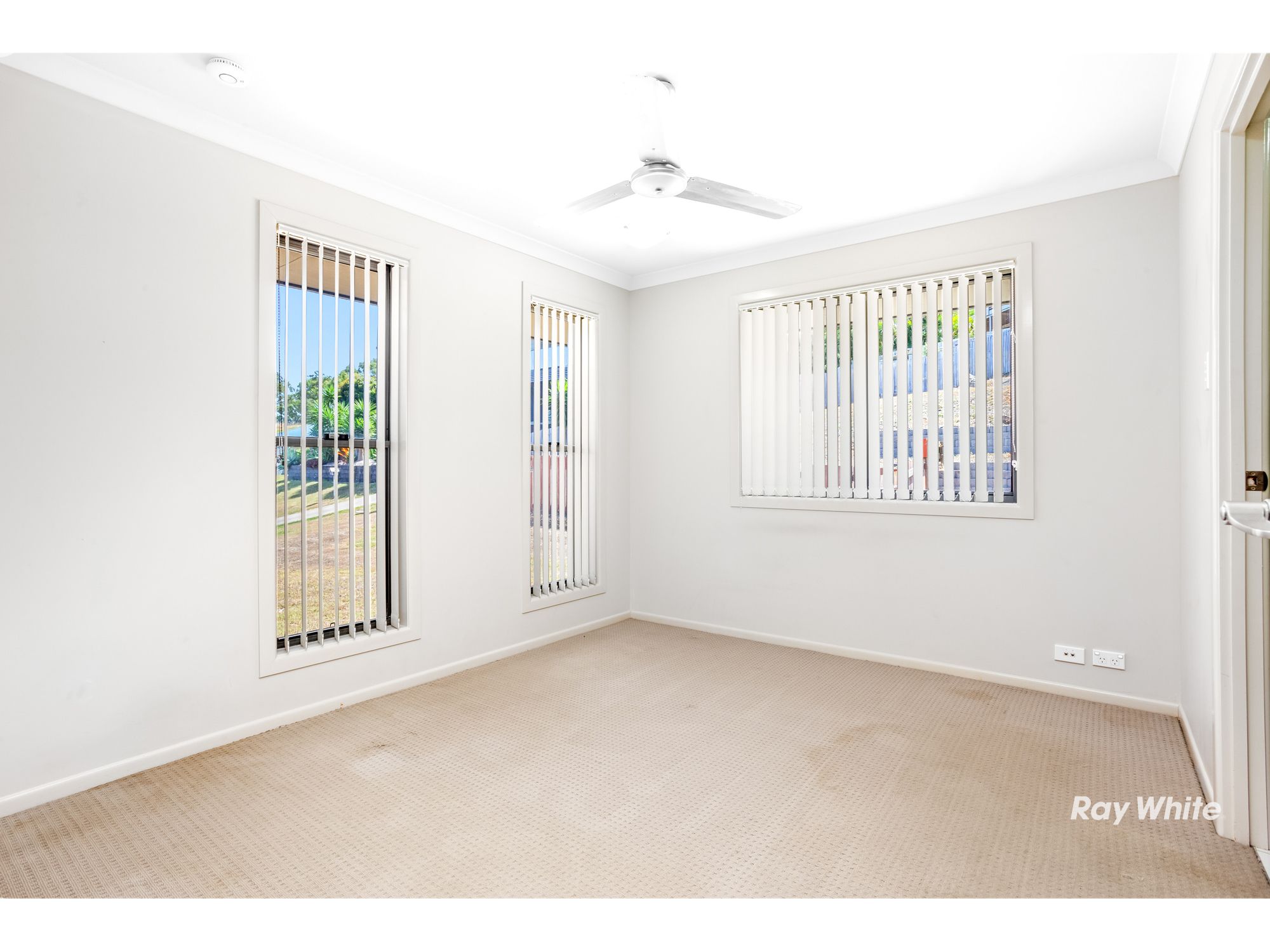 4 Bayliss Court — photo 7 of 13