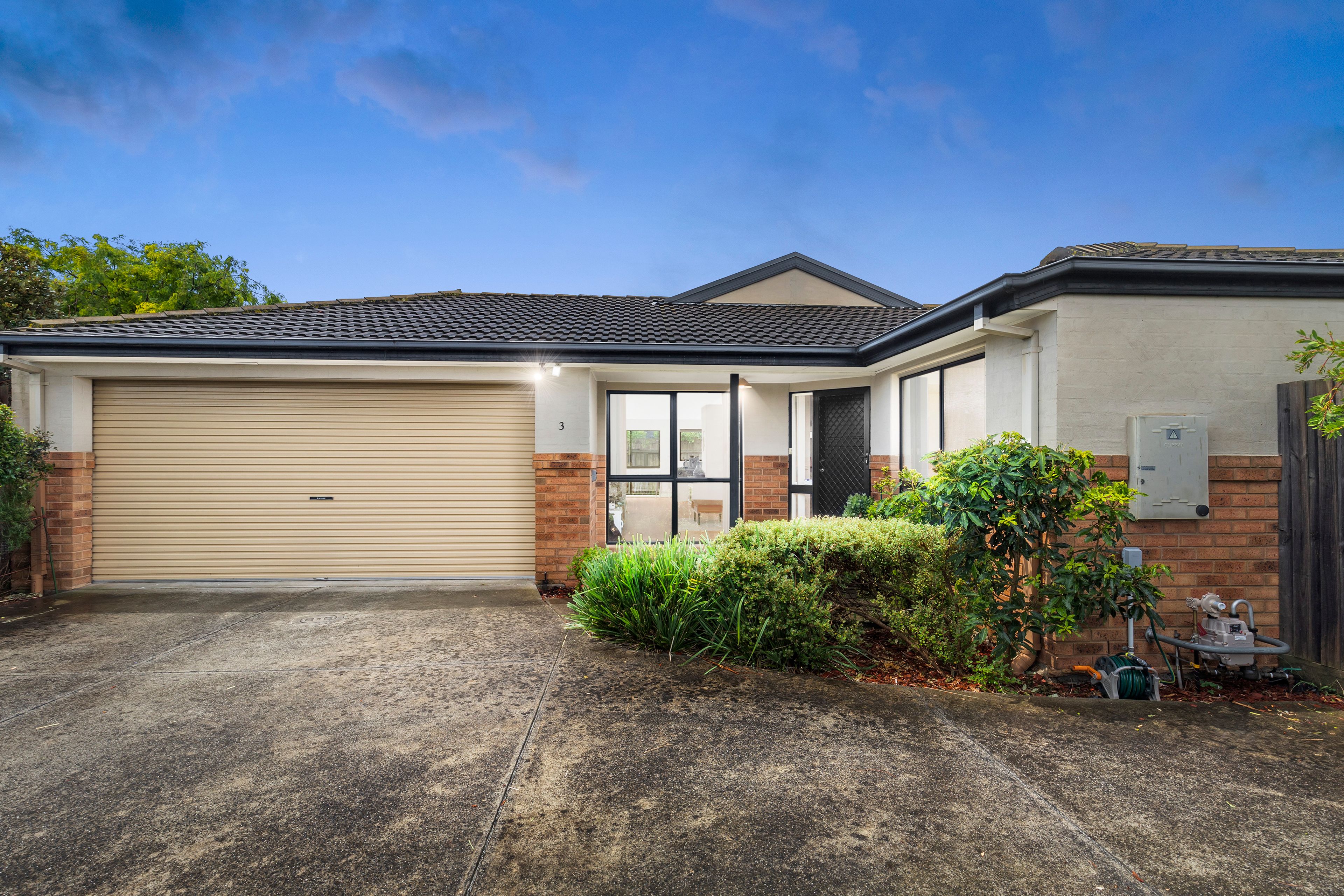 111 East Road, Seaford VIC 3198