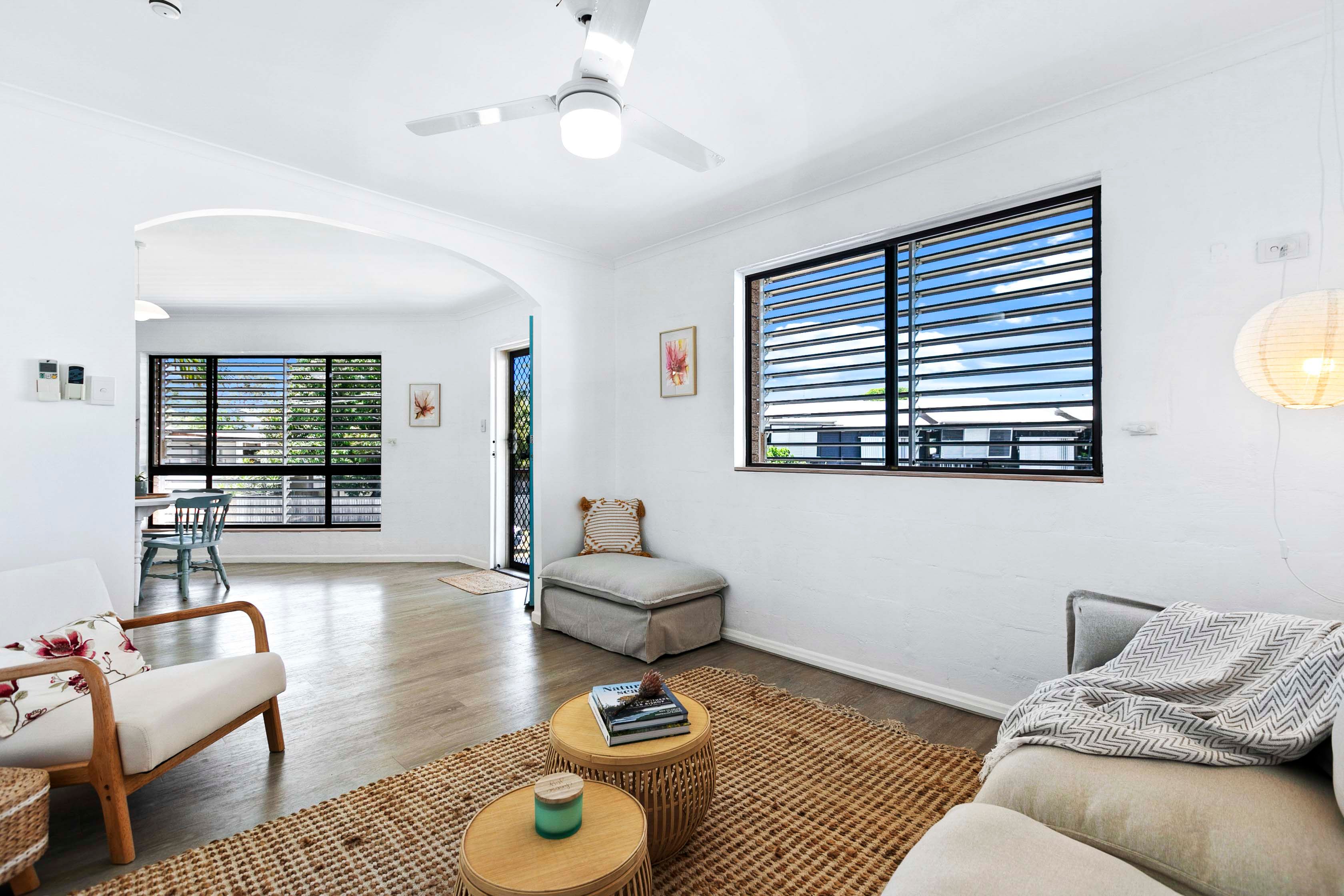 4/3 New Street, Urangan, QLD 4655