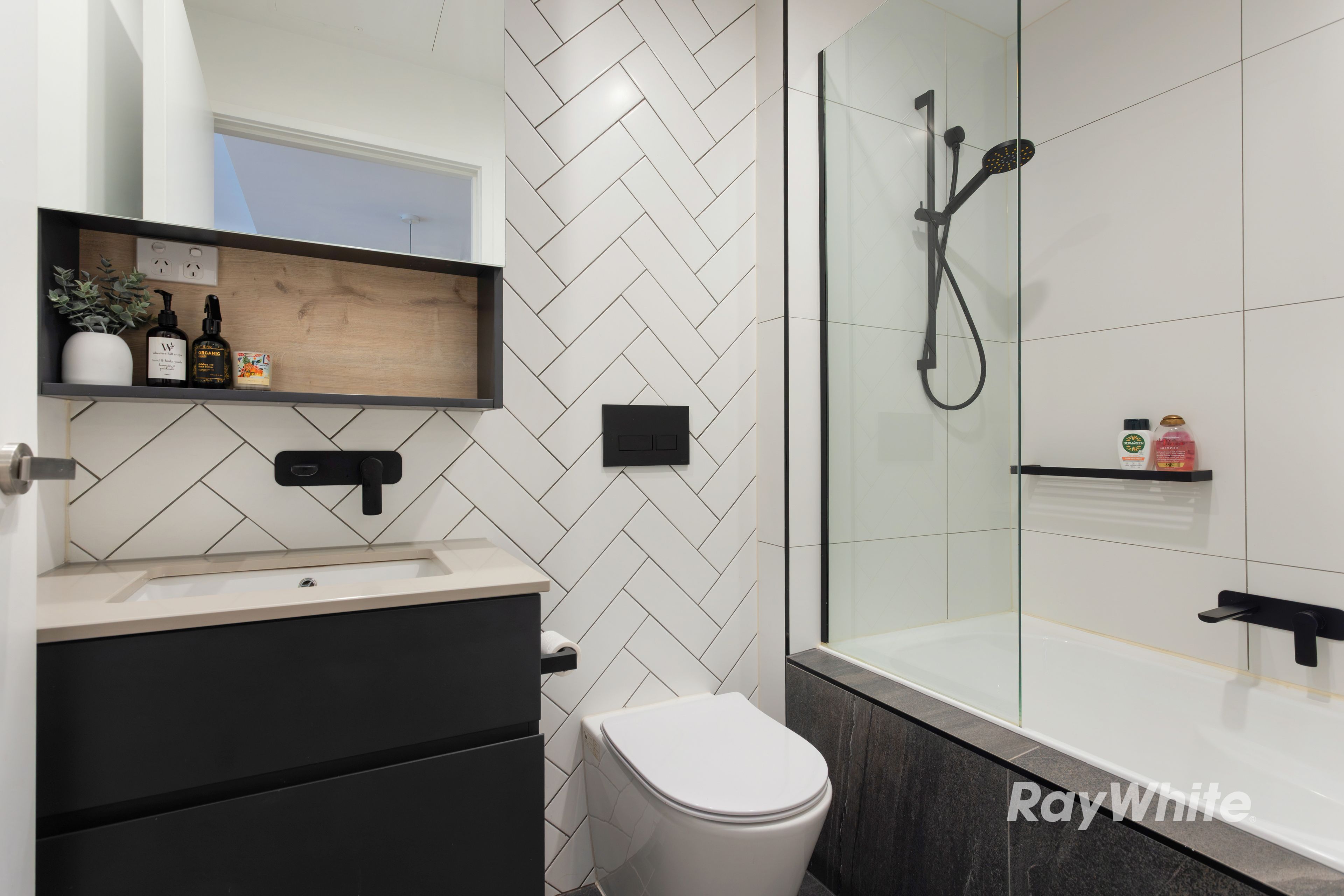 202/92 Mimosa Road — photo 8 of 10