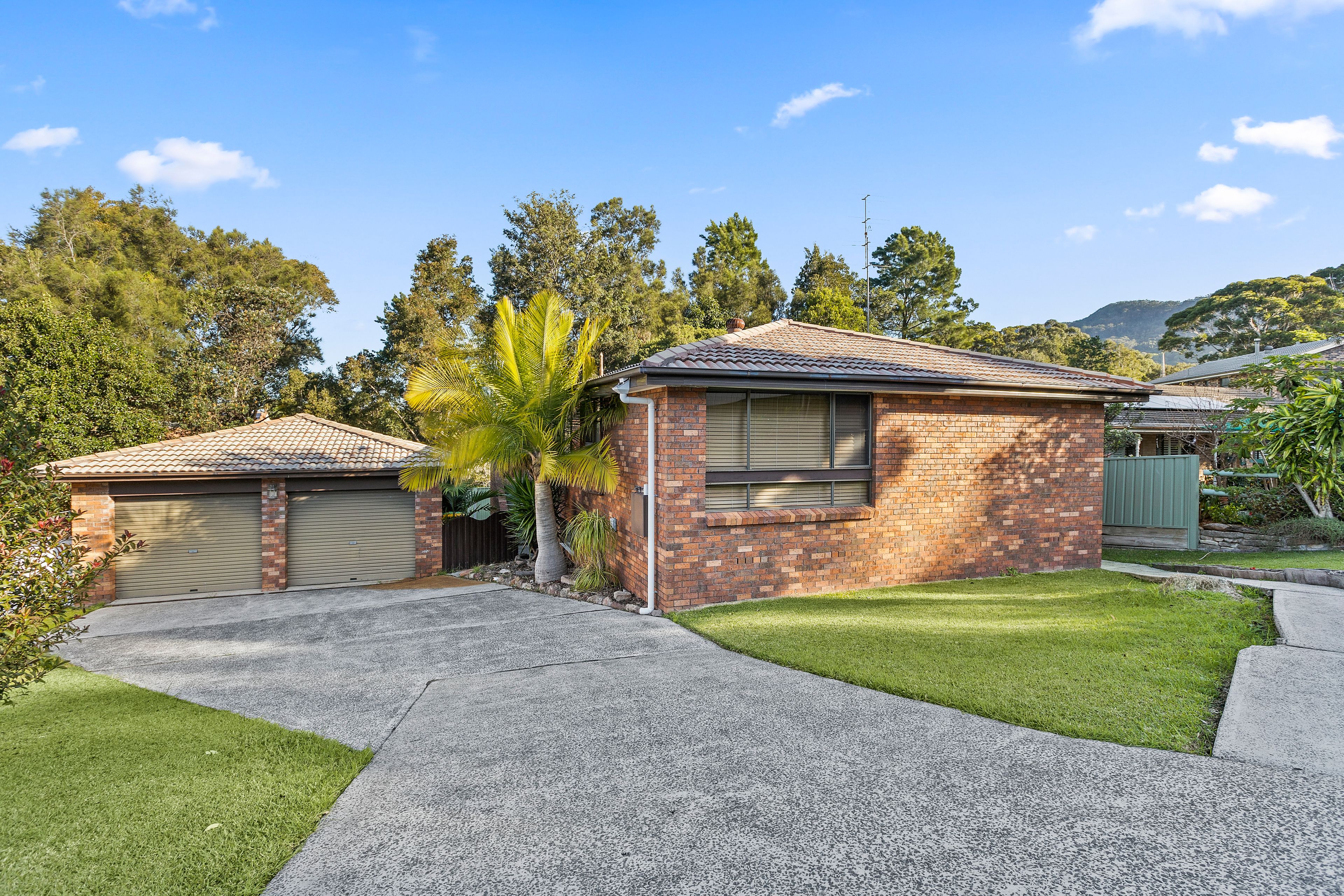 22 Evonne Place , Woonona NSW 2517