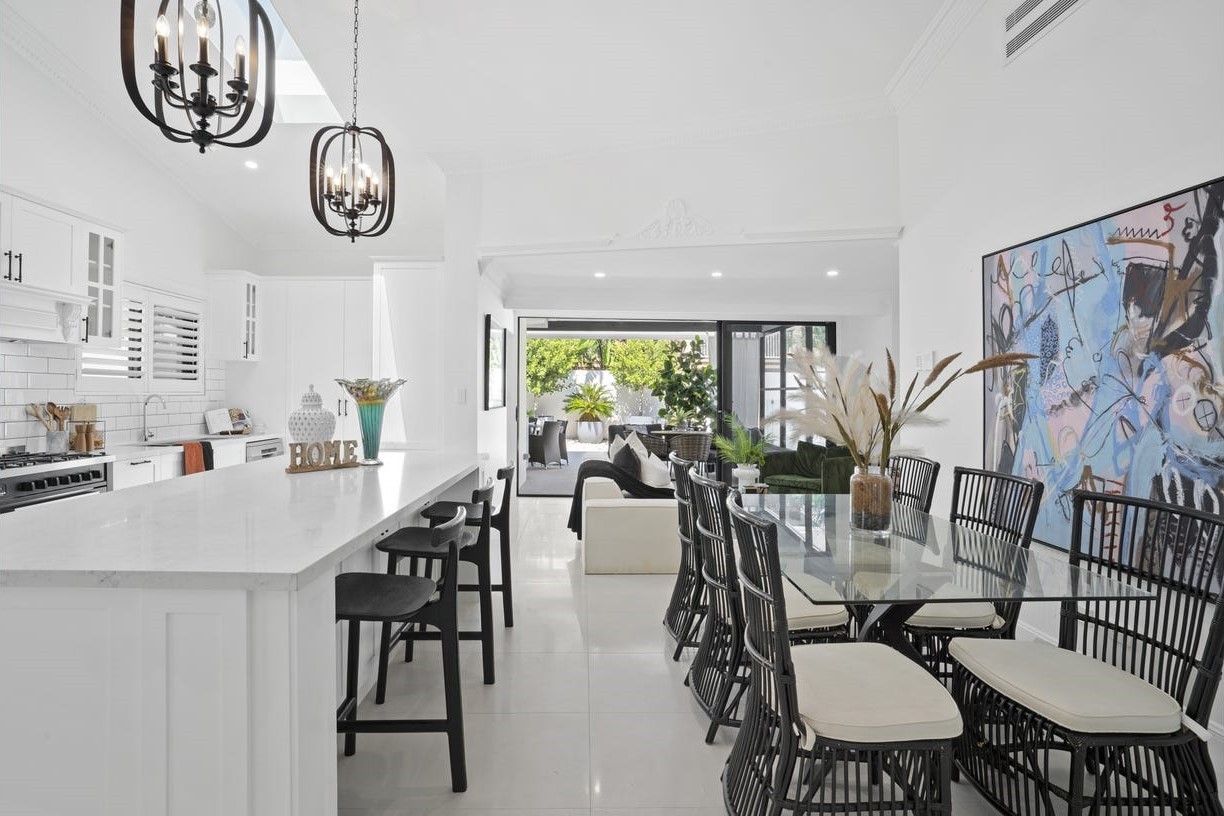 40 The Corso, Isle Of Capri, QLD 4217