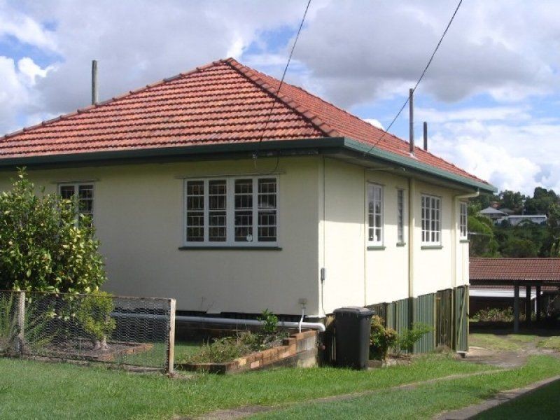 37 Maple Street, Wavell Heights, QLD 4012