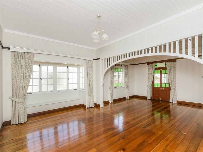30 Headfort Street, Greenslopes, QLD 4120