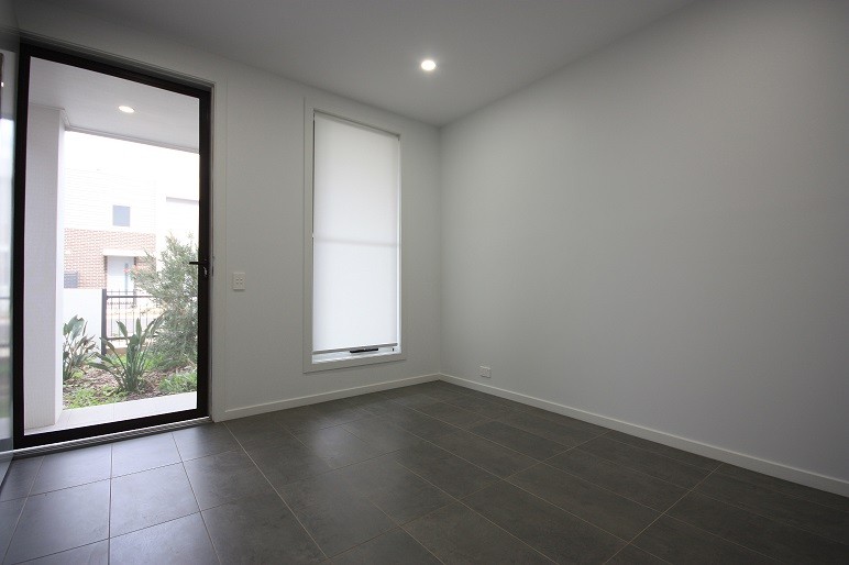 10 Kanooka Street, Denham Court, NSW 2565