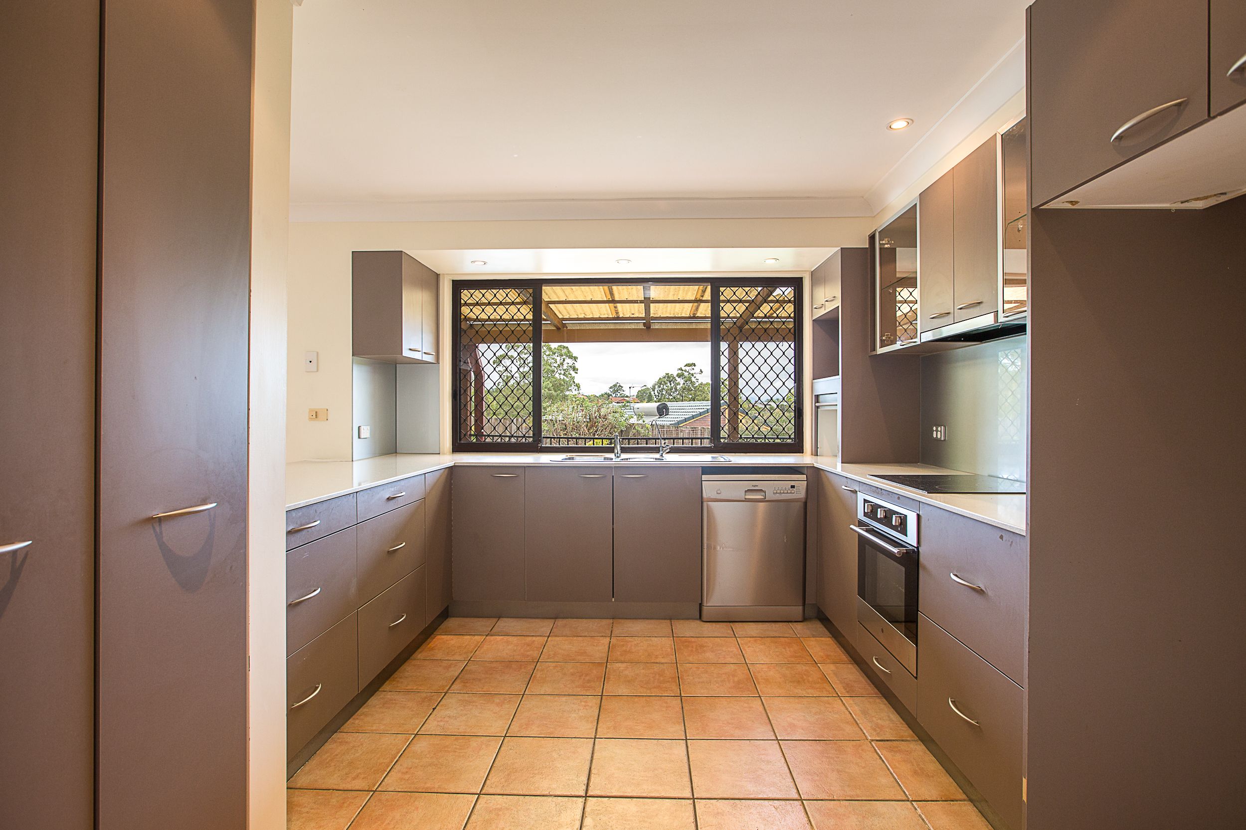 13 Kittani Crescent, Ashmore, QLD 4214