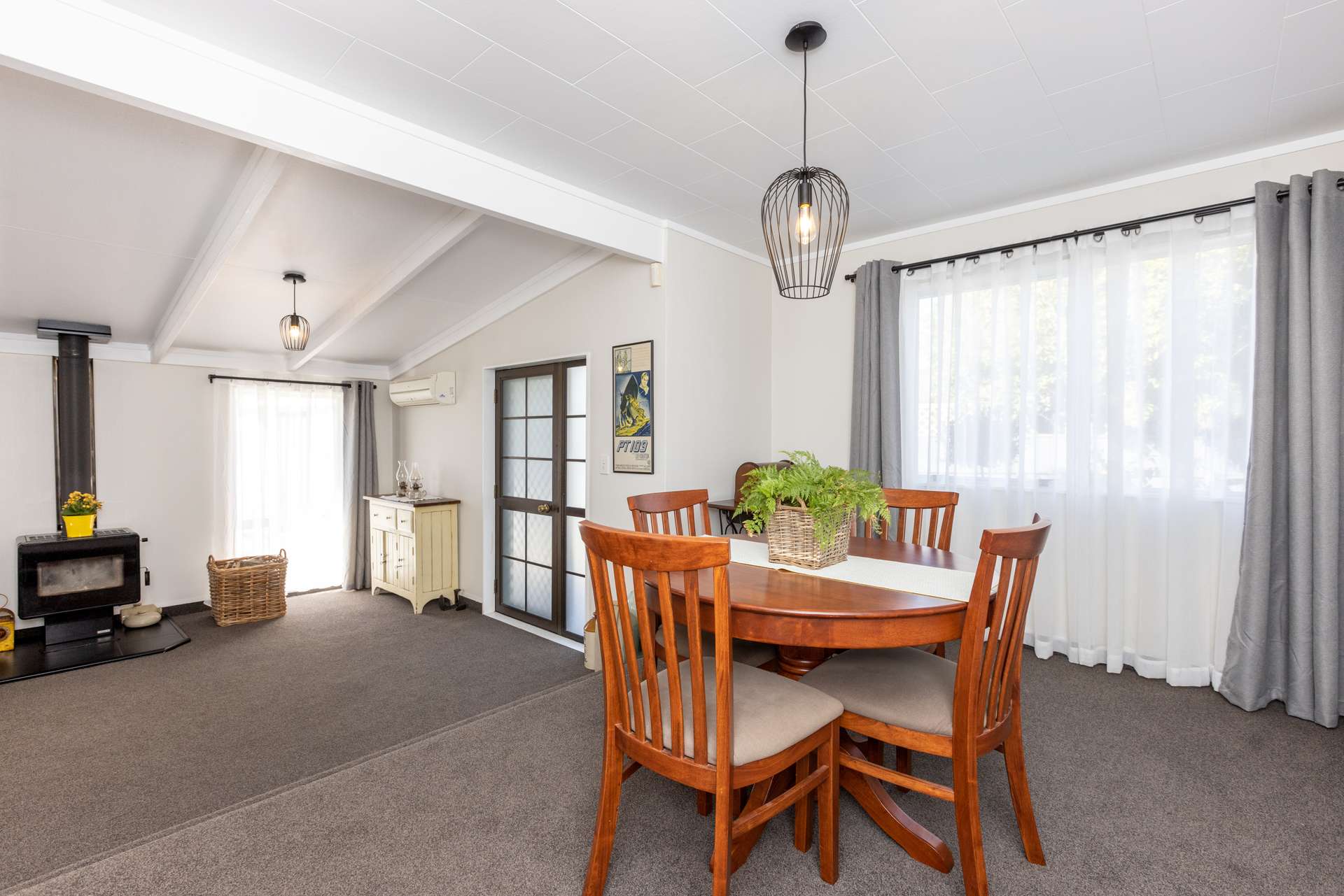 8 Tyrone Place photo 5