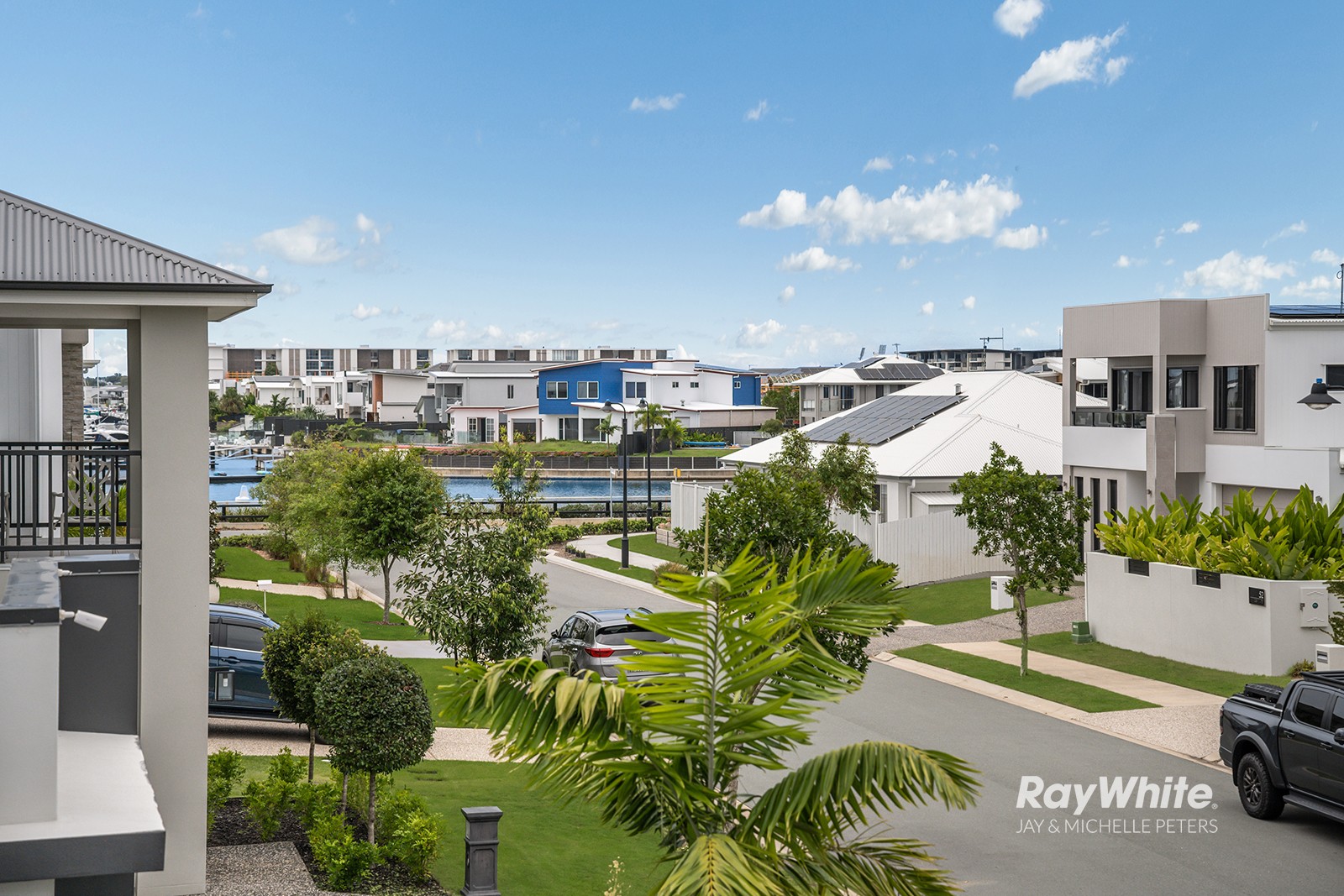 33 Clearwater Street, Newport, QLD 4020