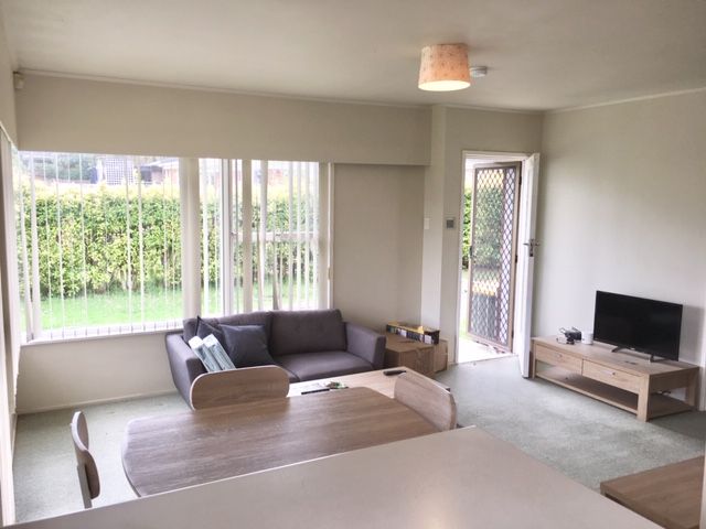 18A Kapiti Place, Sunnynook, North Shore City