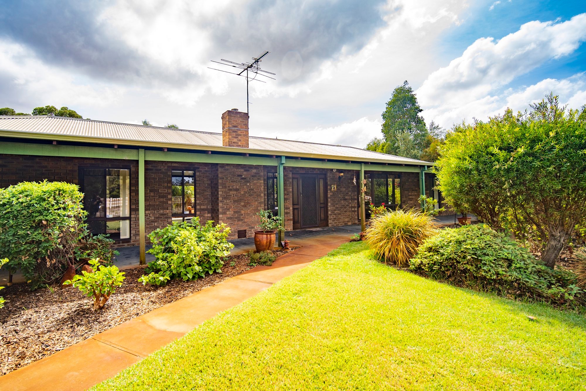 4 Hazelmere Circus, Hazelmere, WA 6055