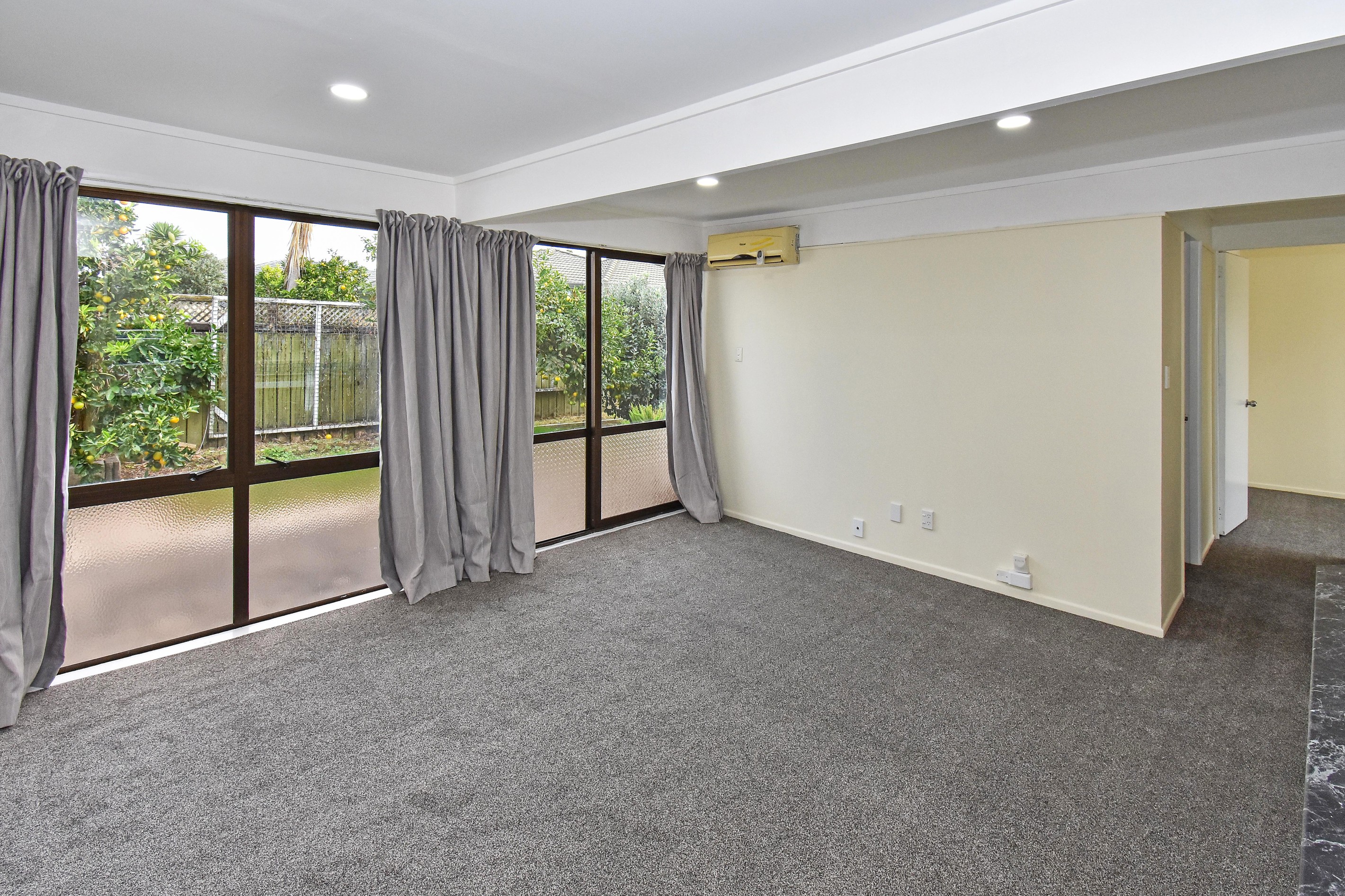 1/11 Overton Road, Papatoetoe, Manukau City