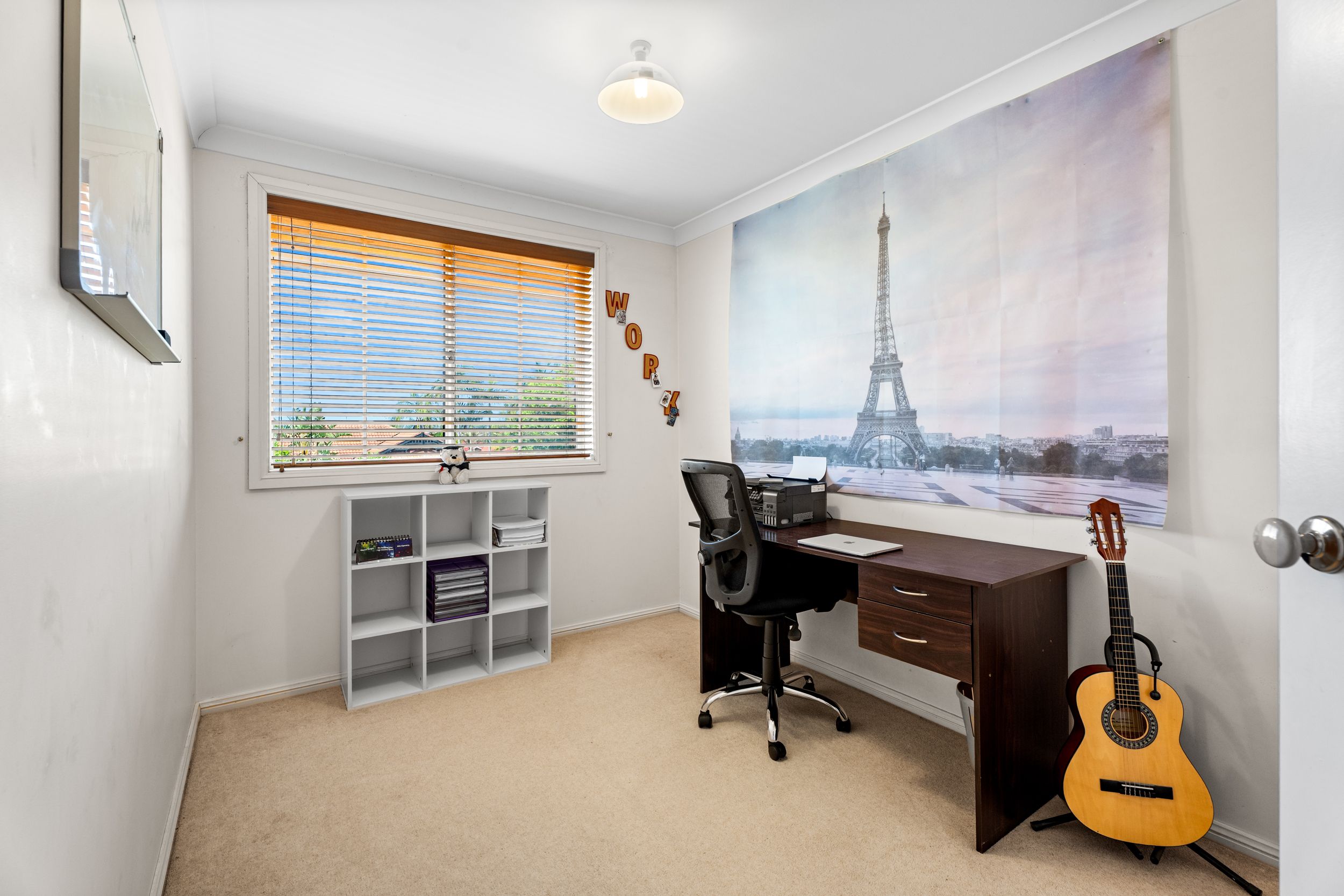 17 Burra Close, Glenmore Park, NSW