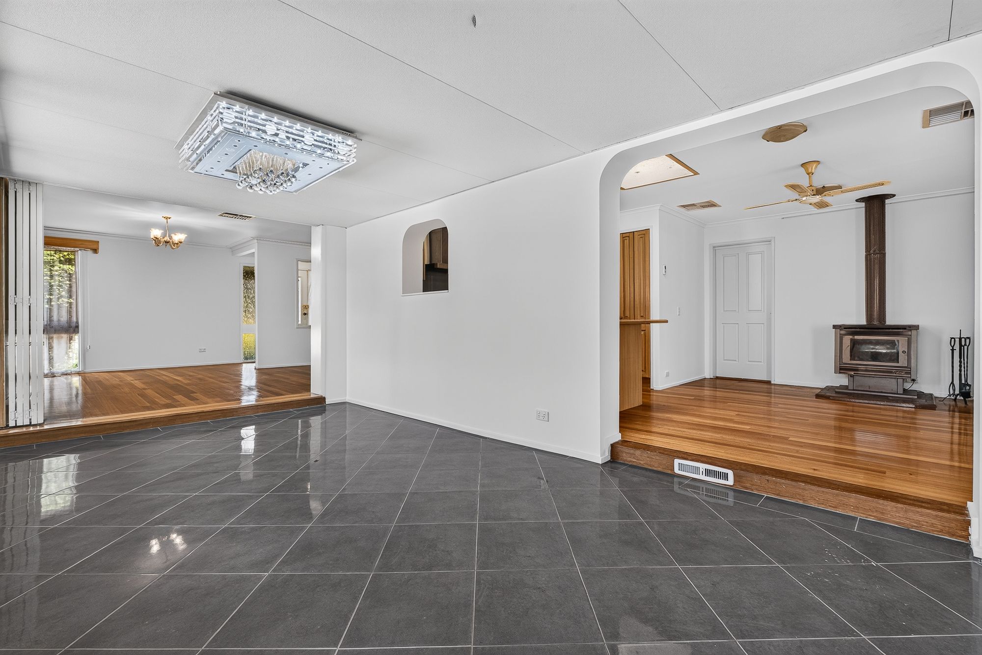 77 Rachelle Drive, Wantirna, VIC 3152
