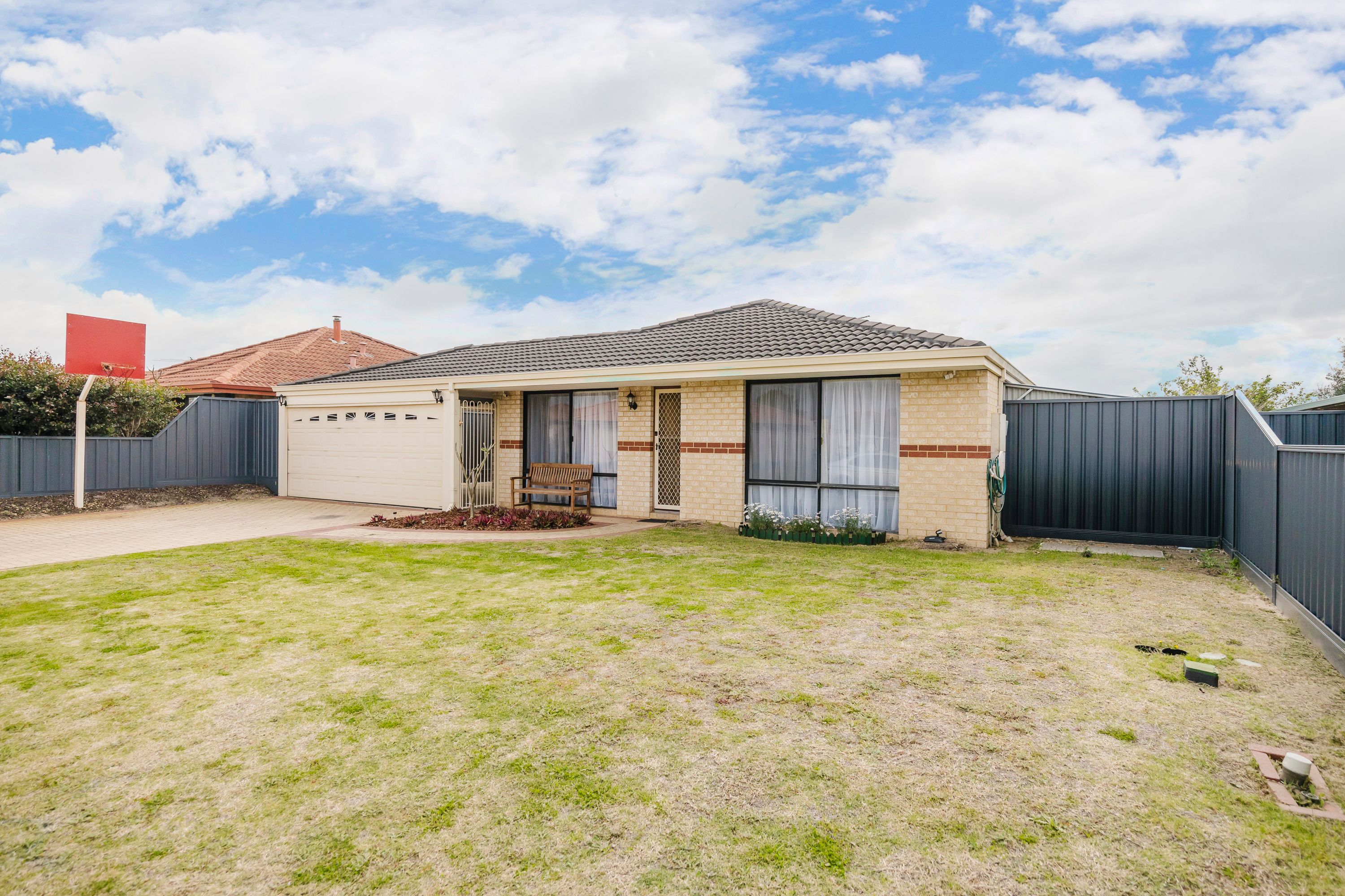 14 Pyrenees Court — photo 3 of 30