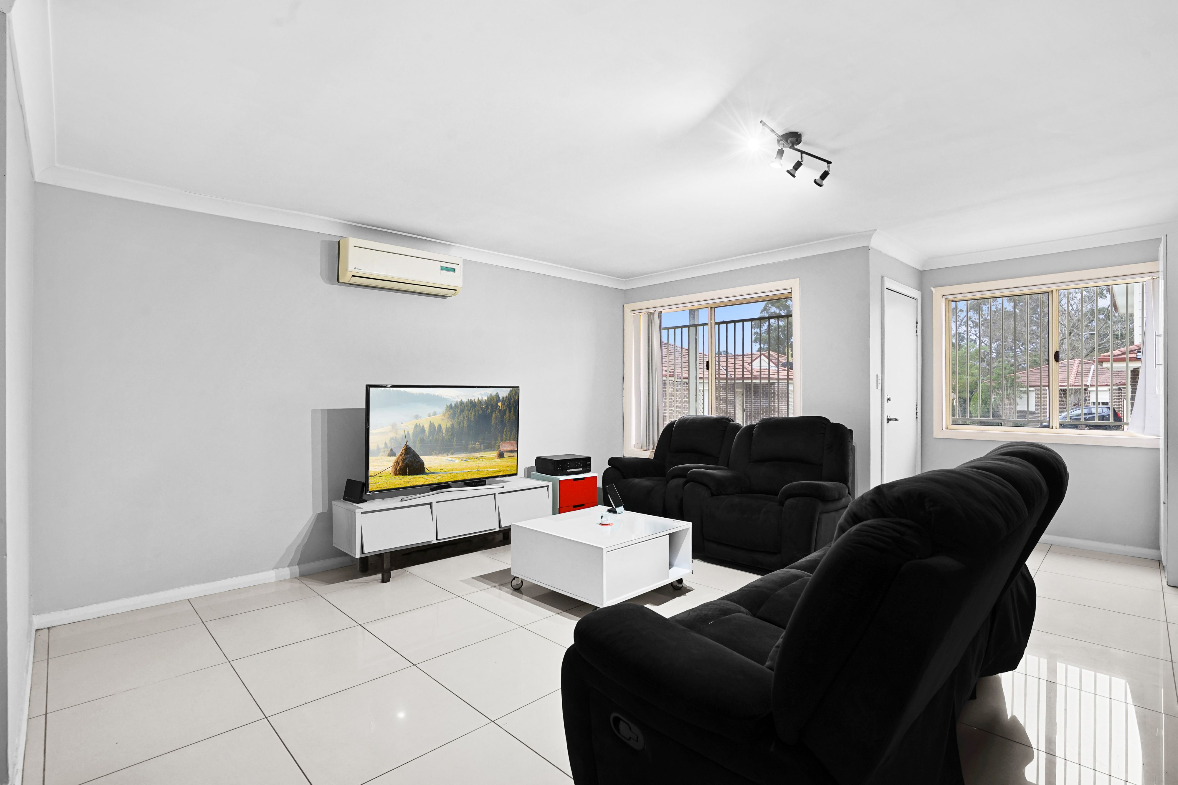 1/2 Literature Place, Blackett, NSW 2770