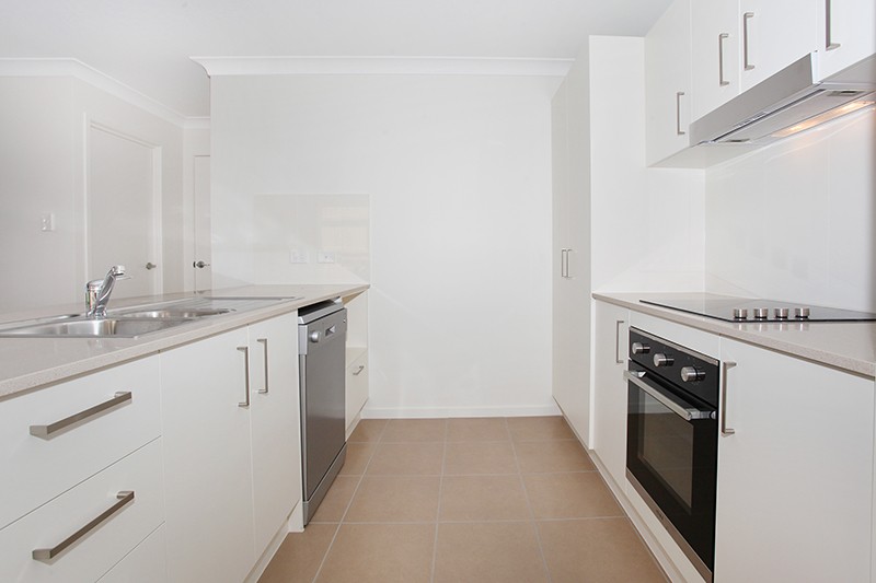 2/17 Kalbarri Crescent, Peregian Springs, QLD 4573