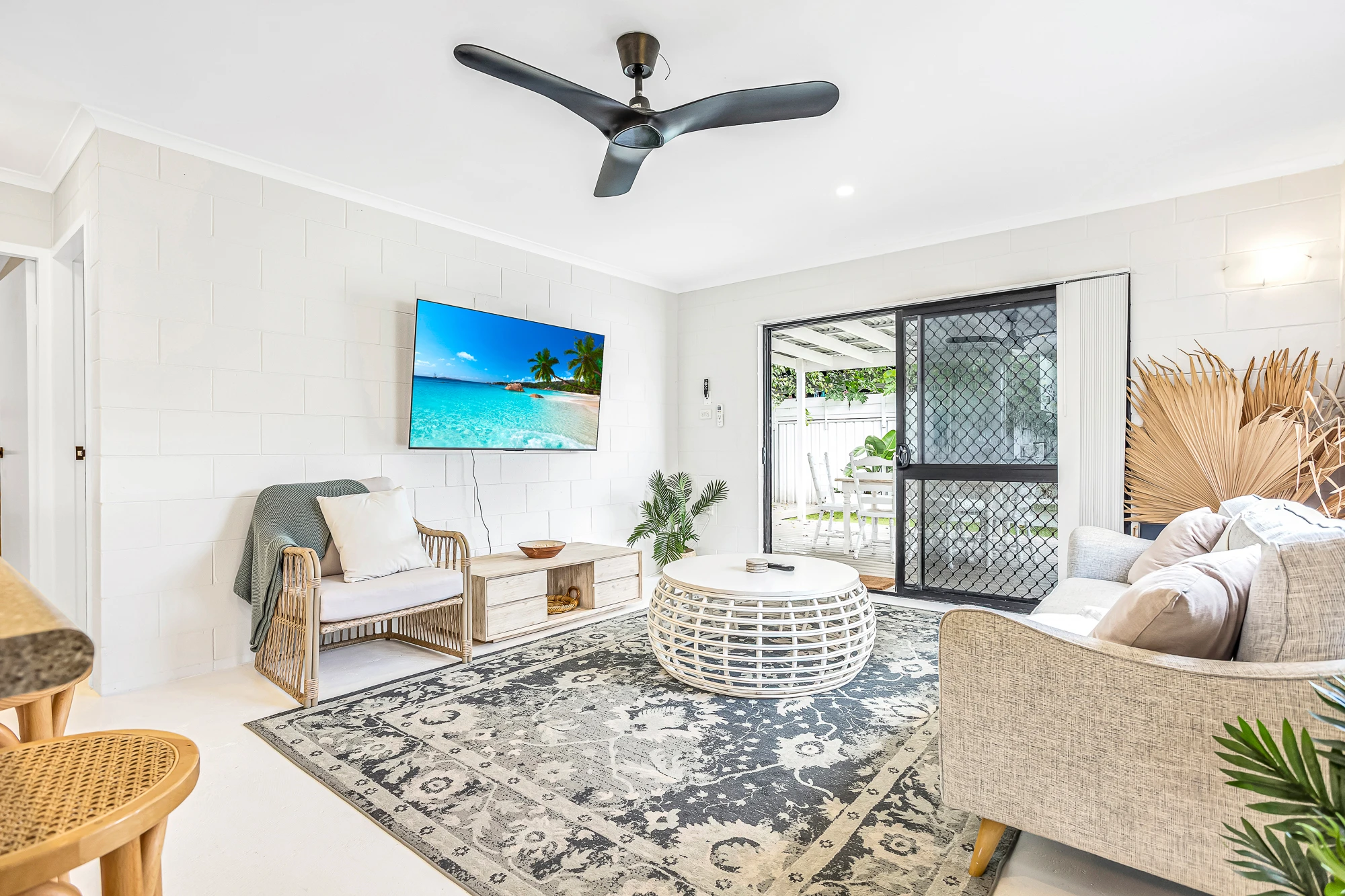 1/123 Oleander Street, Holloways Beach, QLD 4878