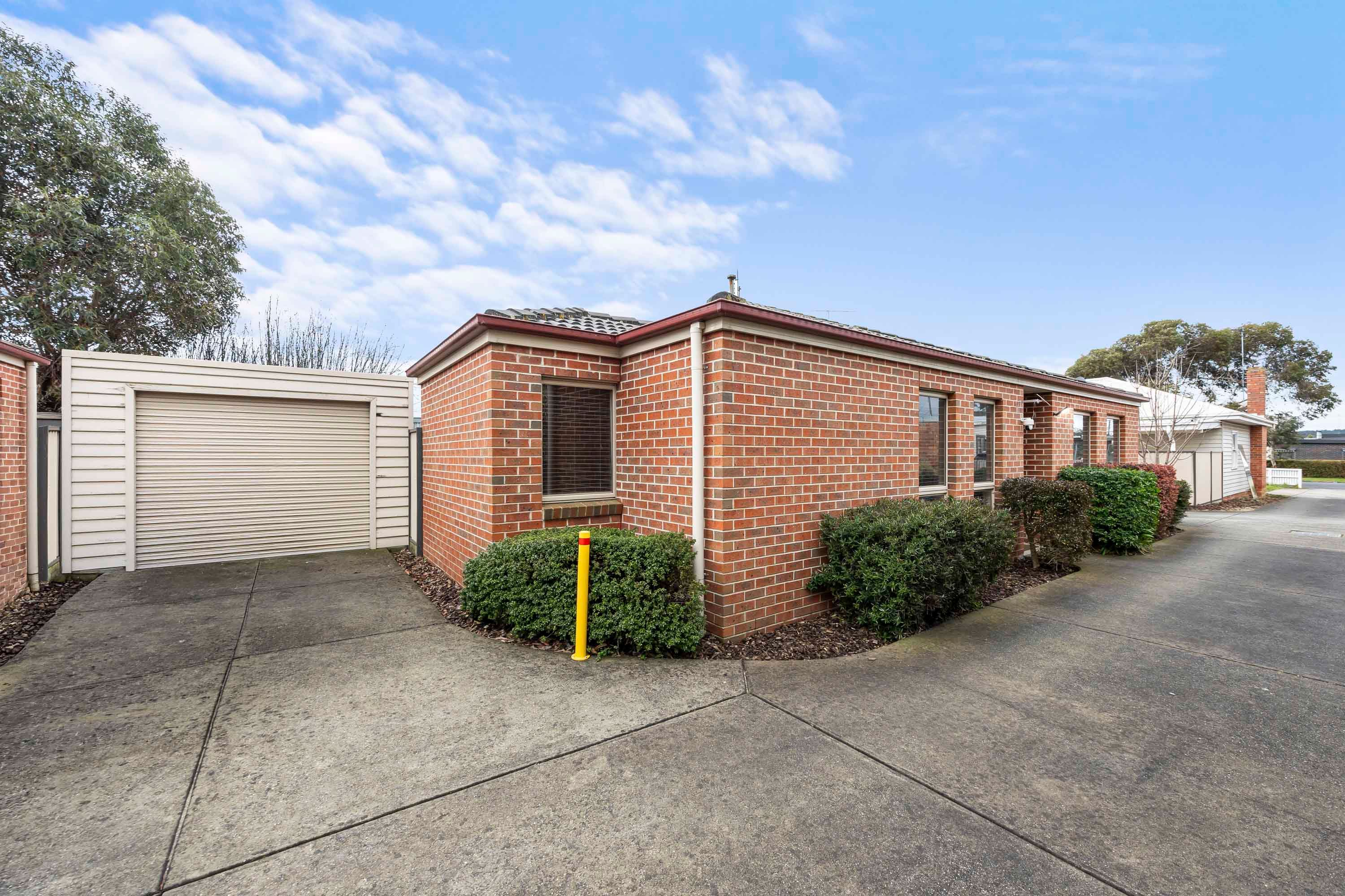 2/32 Spencer Street, Sebastopol, VIC 3356