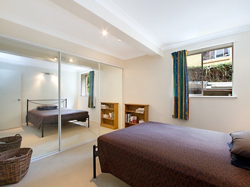 2/8 Gamble Street, Wavell Heights, QLD 4012