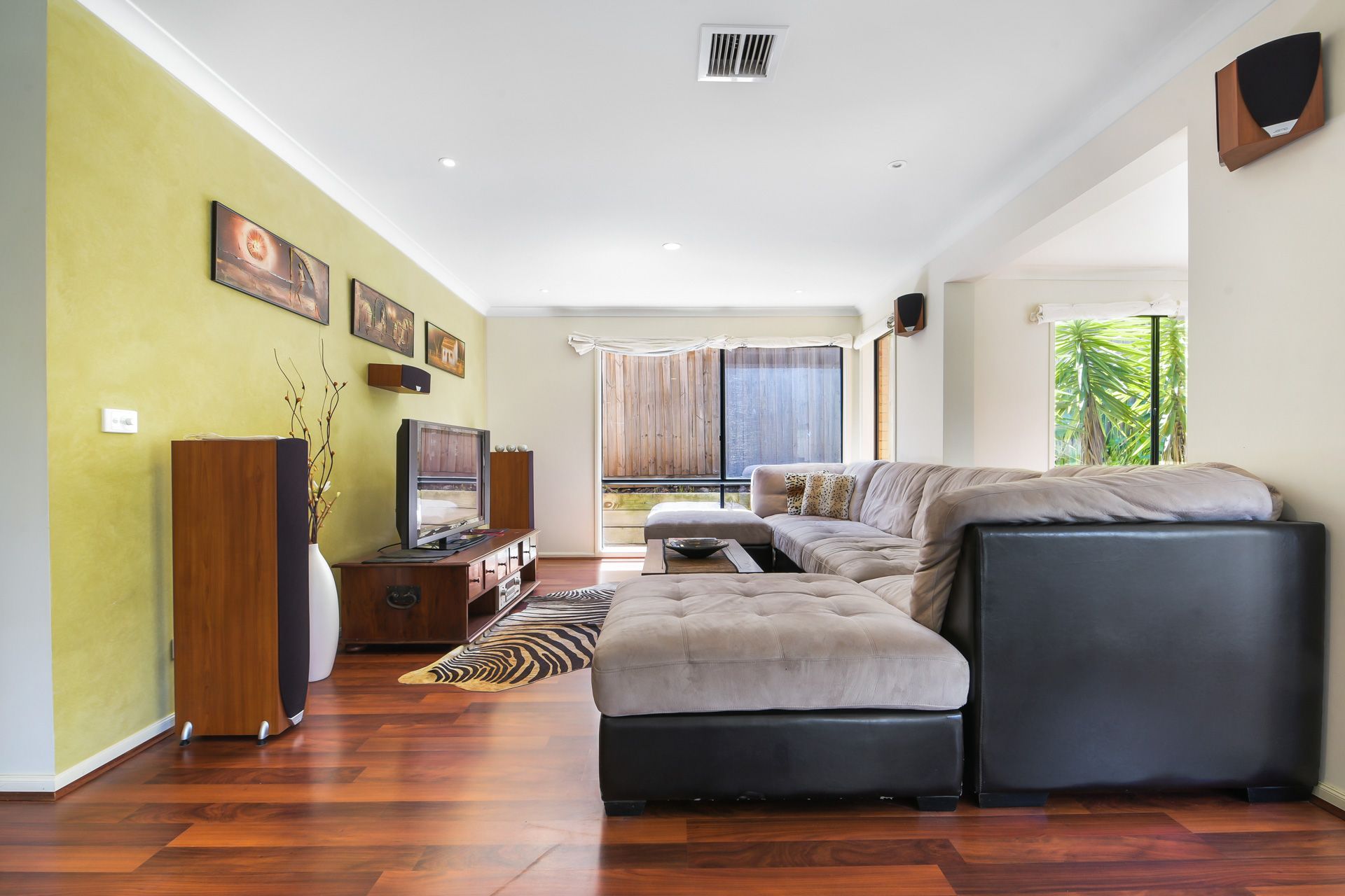 4 Azure Place, Narre Warren South, VIC 3805