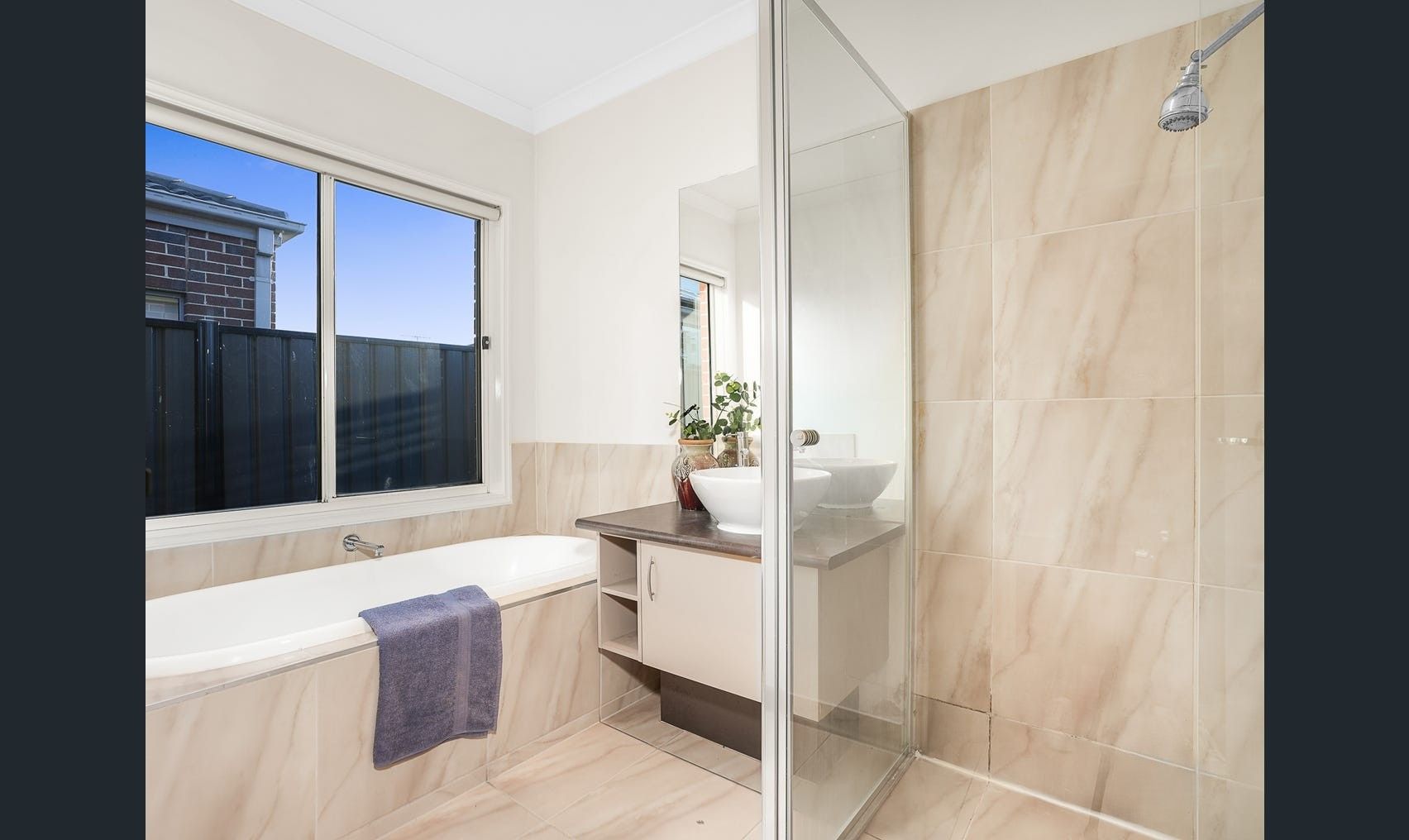 17 Kelway Street — photo 8 of 9