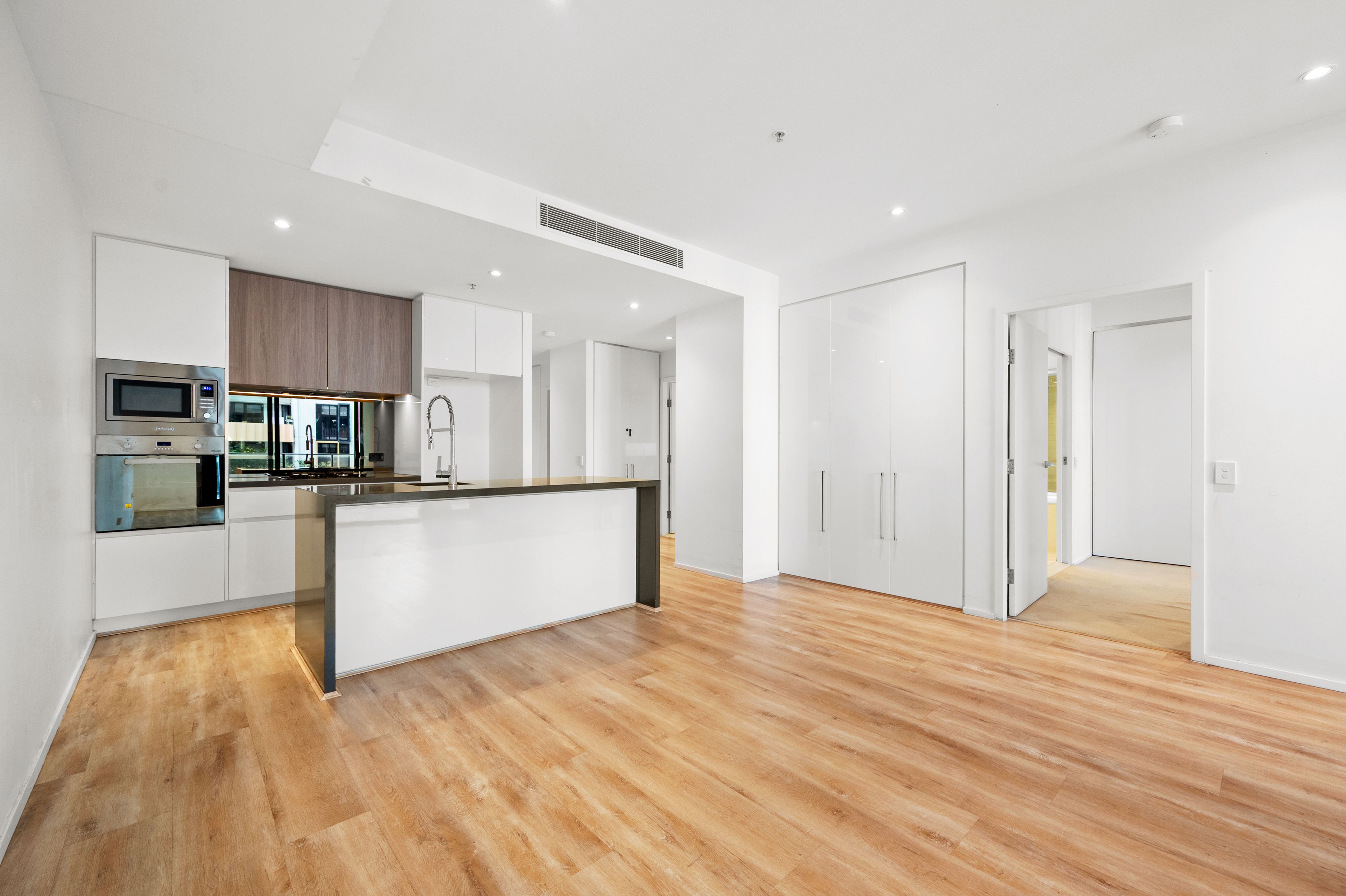 210/6 Galloway Street — photo 12 of 18