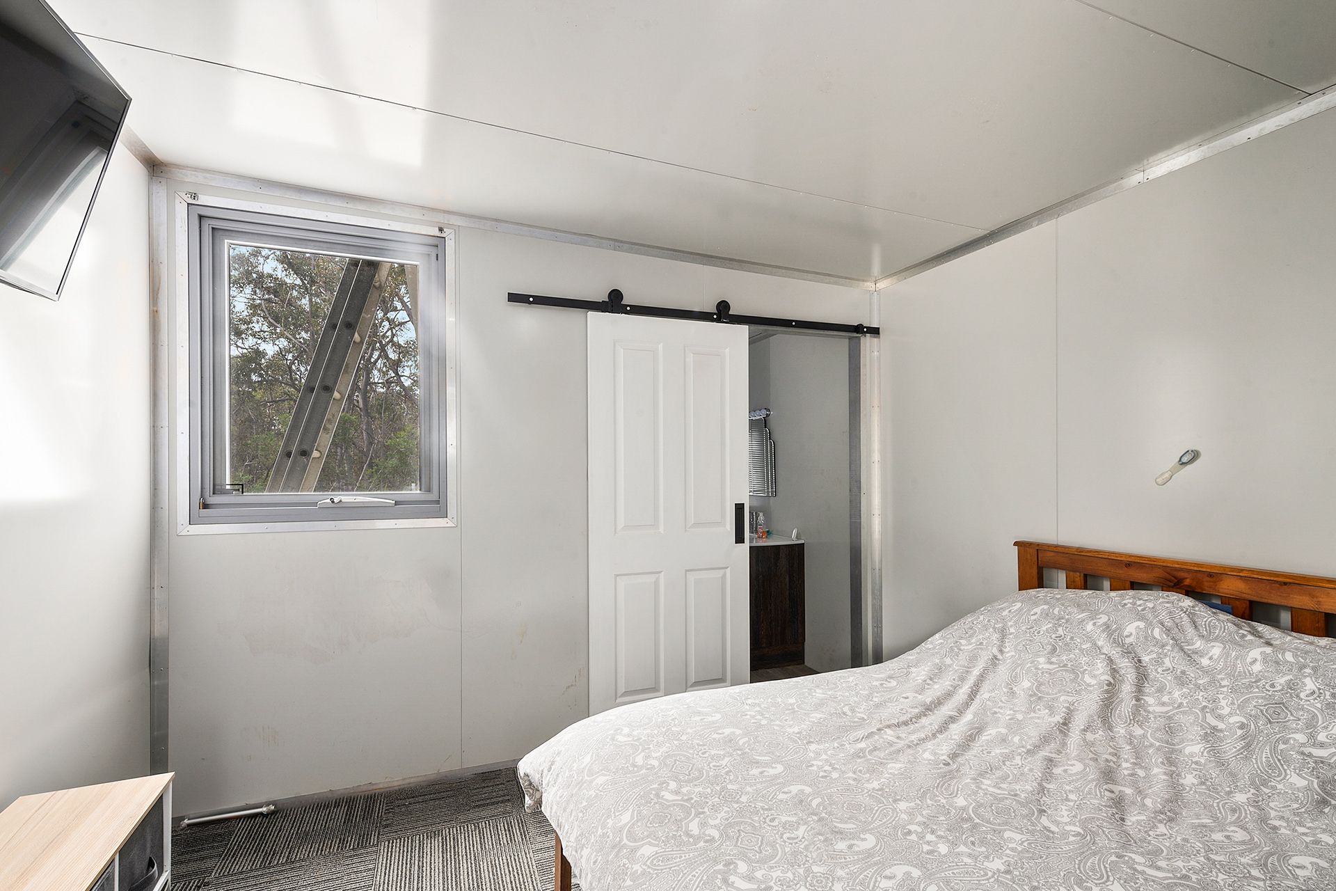 1296 Tugalong Road — photo 6 of 11