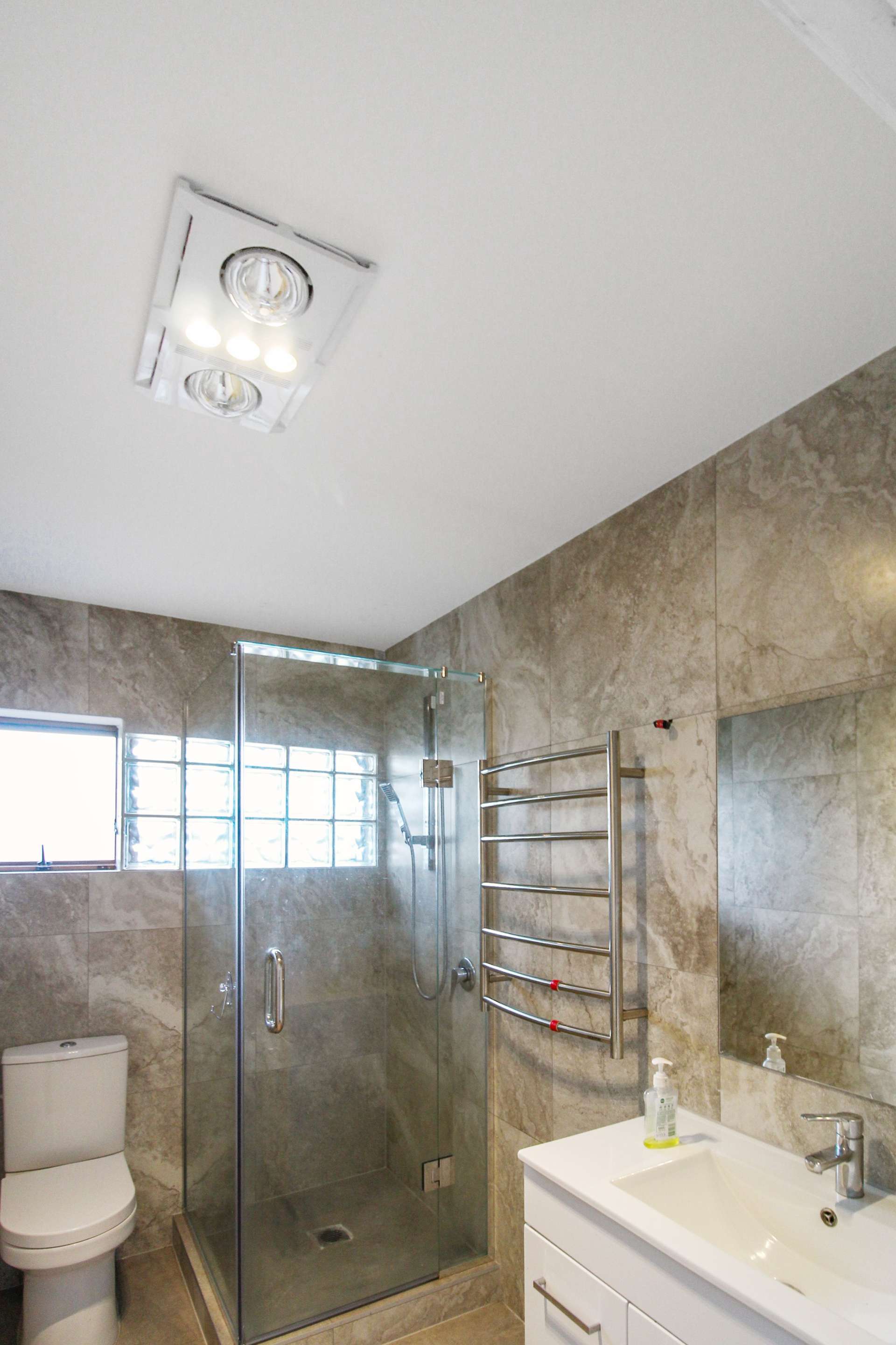 12 Chichester Drive photo 9