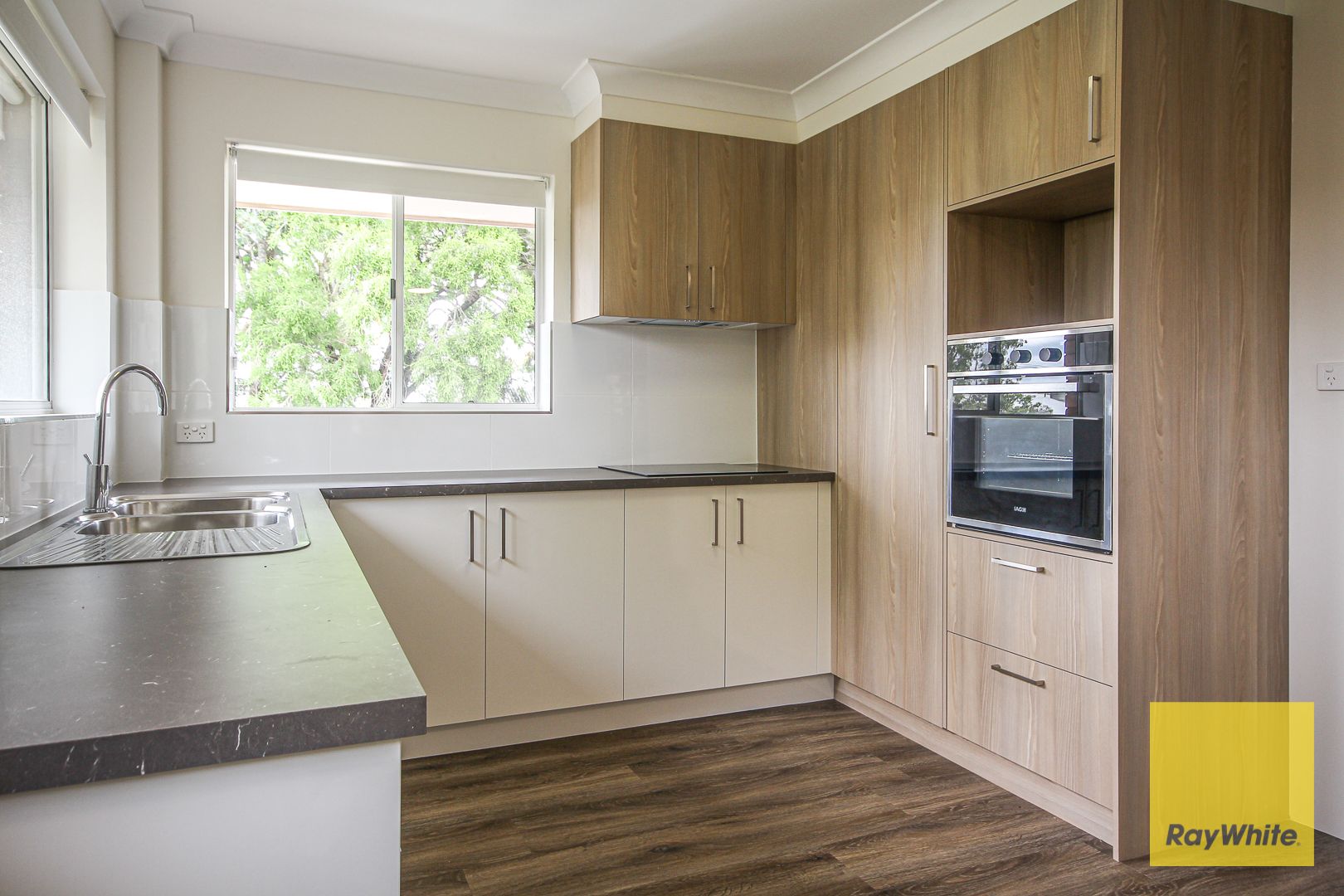 12/16 Swain Street, Holland Park West, QLD 4121