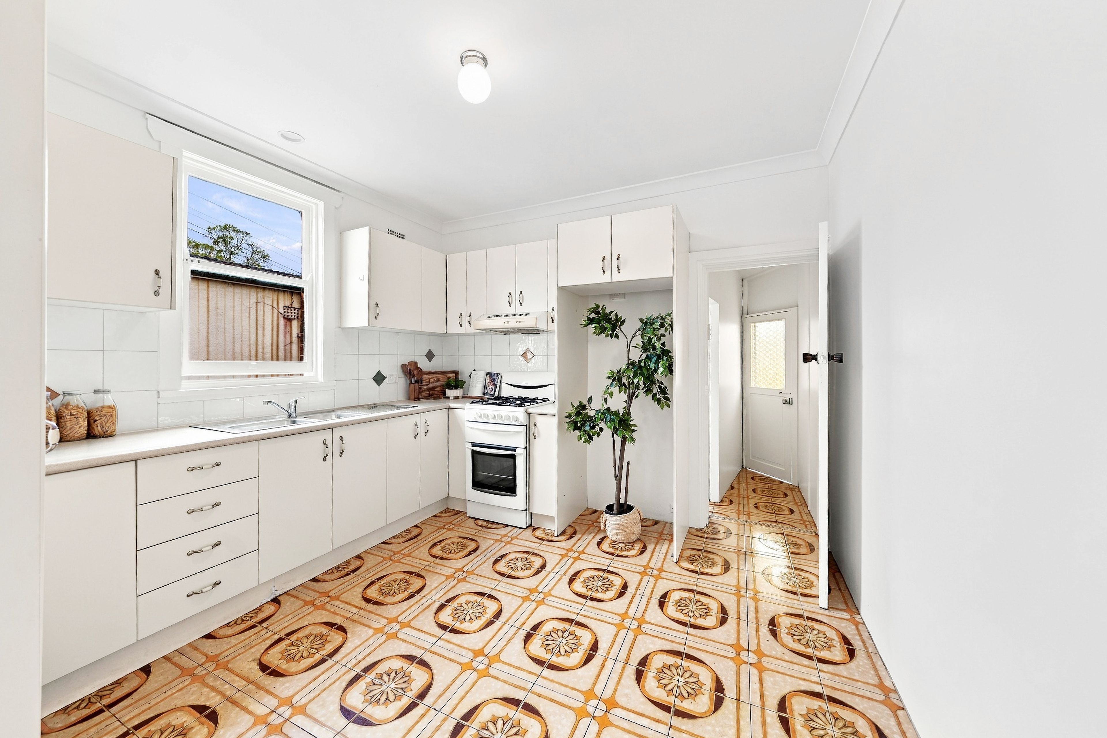 39 Ramsay Street — photo 8 of 11