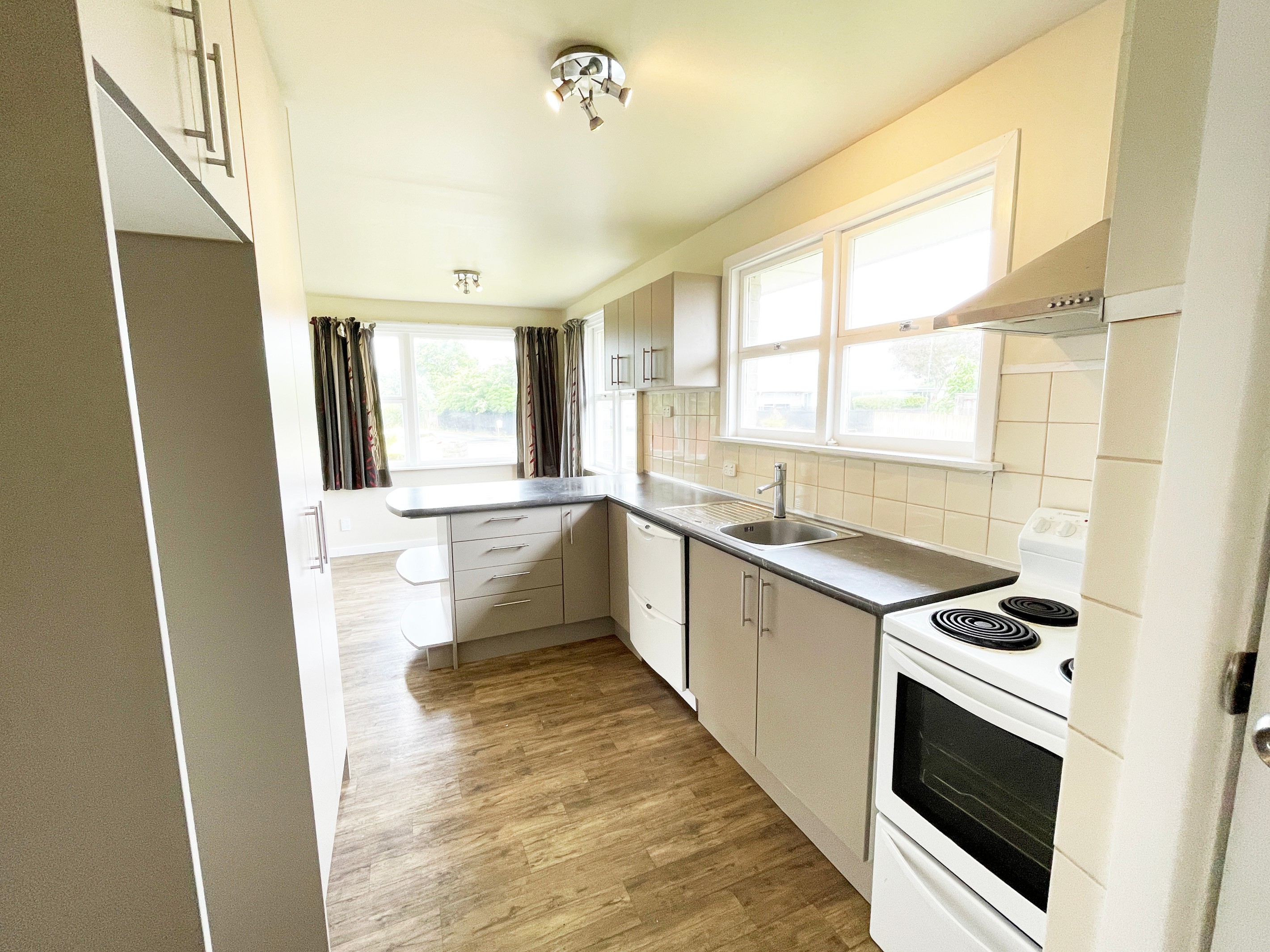 19 Ian Place, Bishopdale, Christchurch City