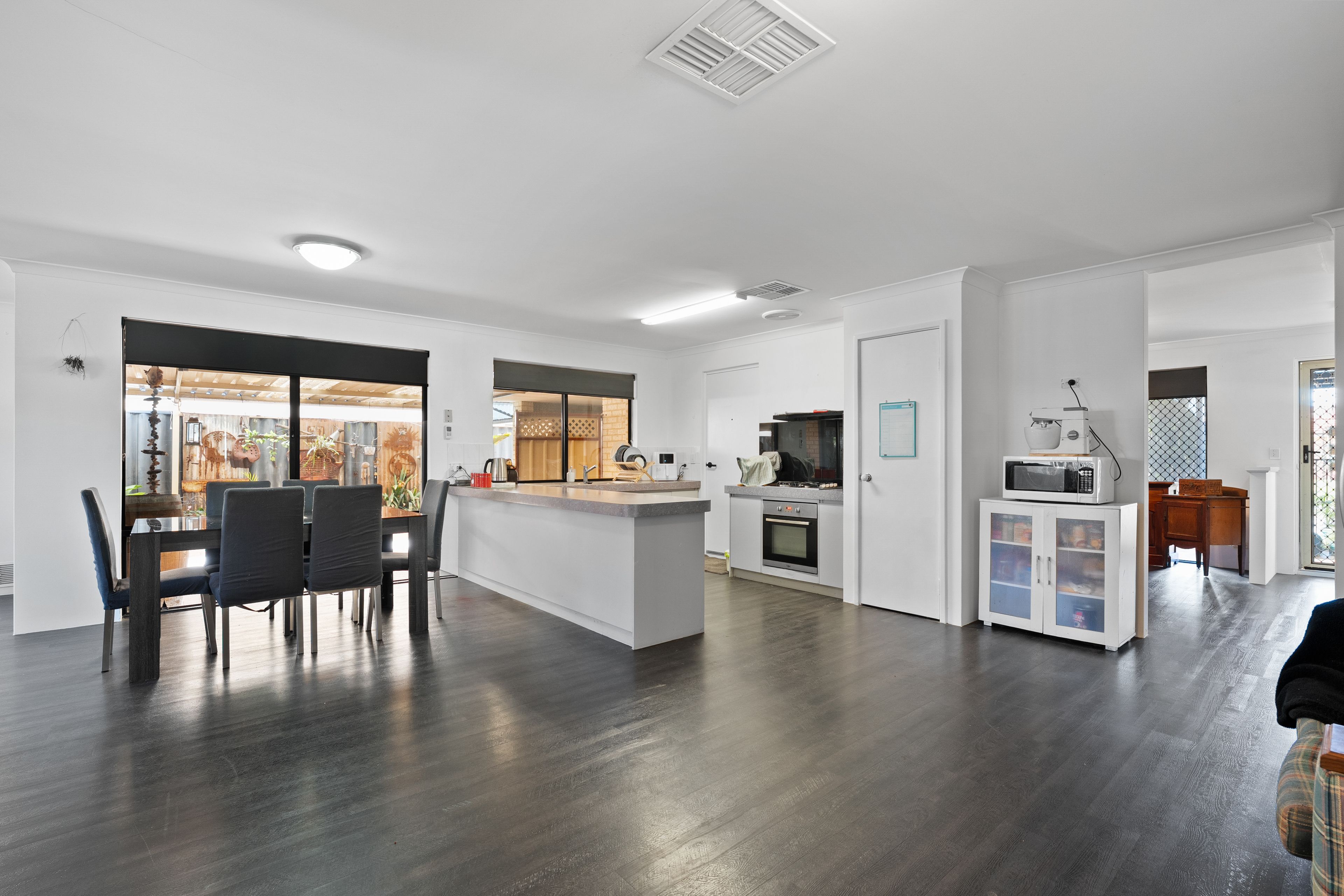 27 Mornington Boulevard — photo 11 of 30