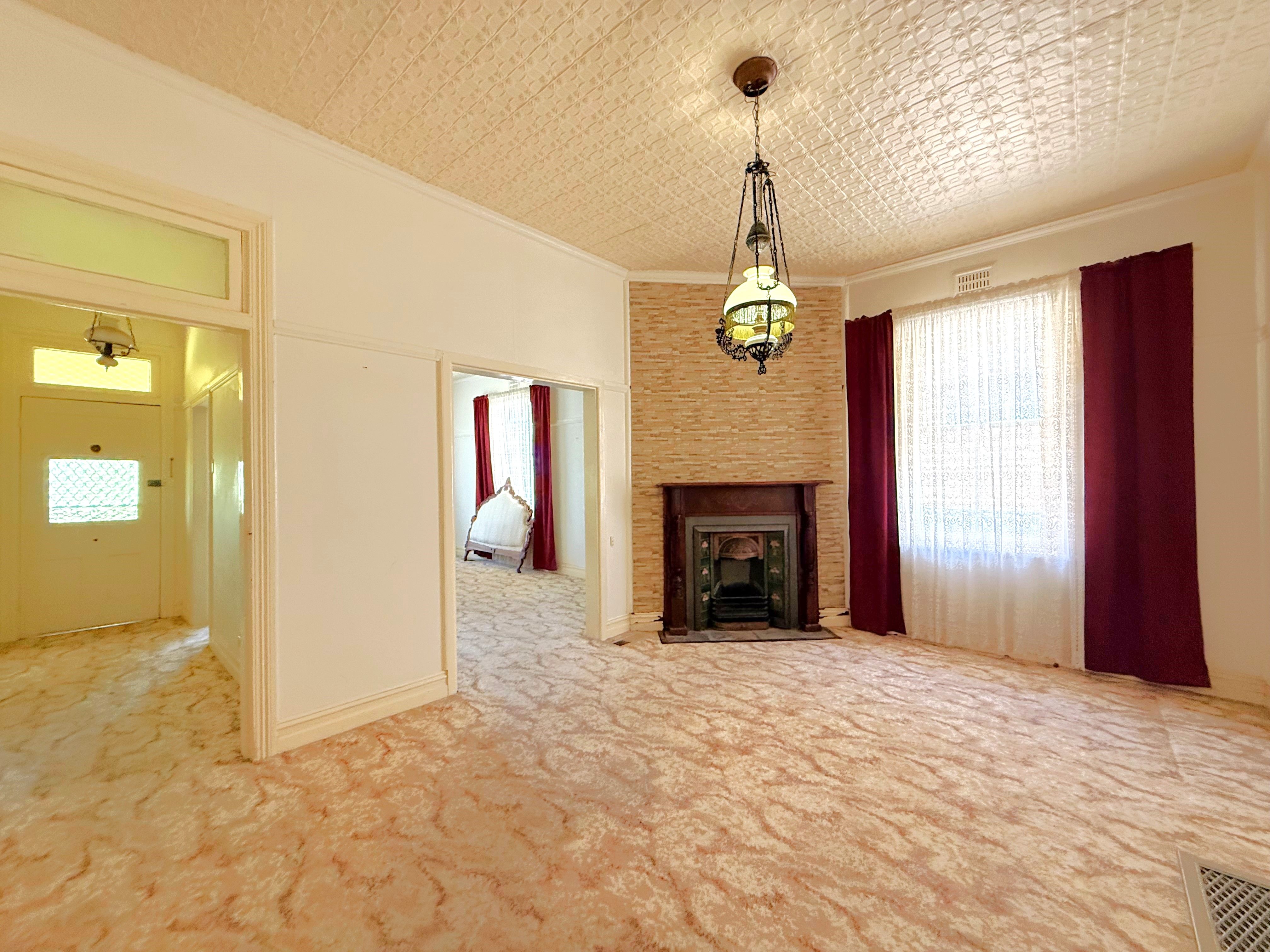 79 Brock Street, Young, NSW 2594