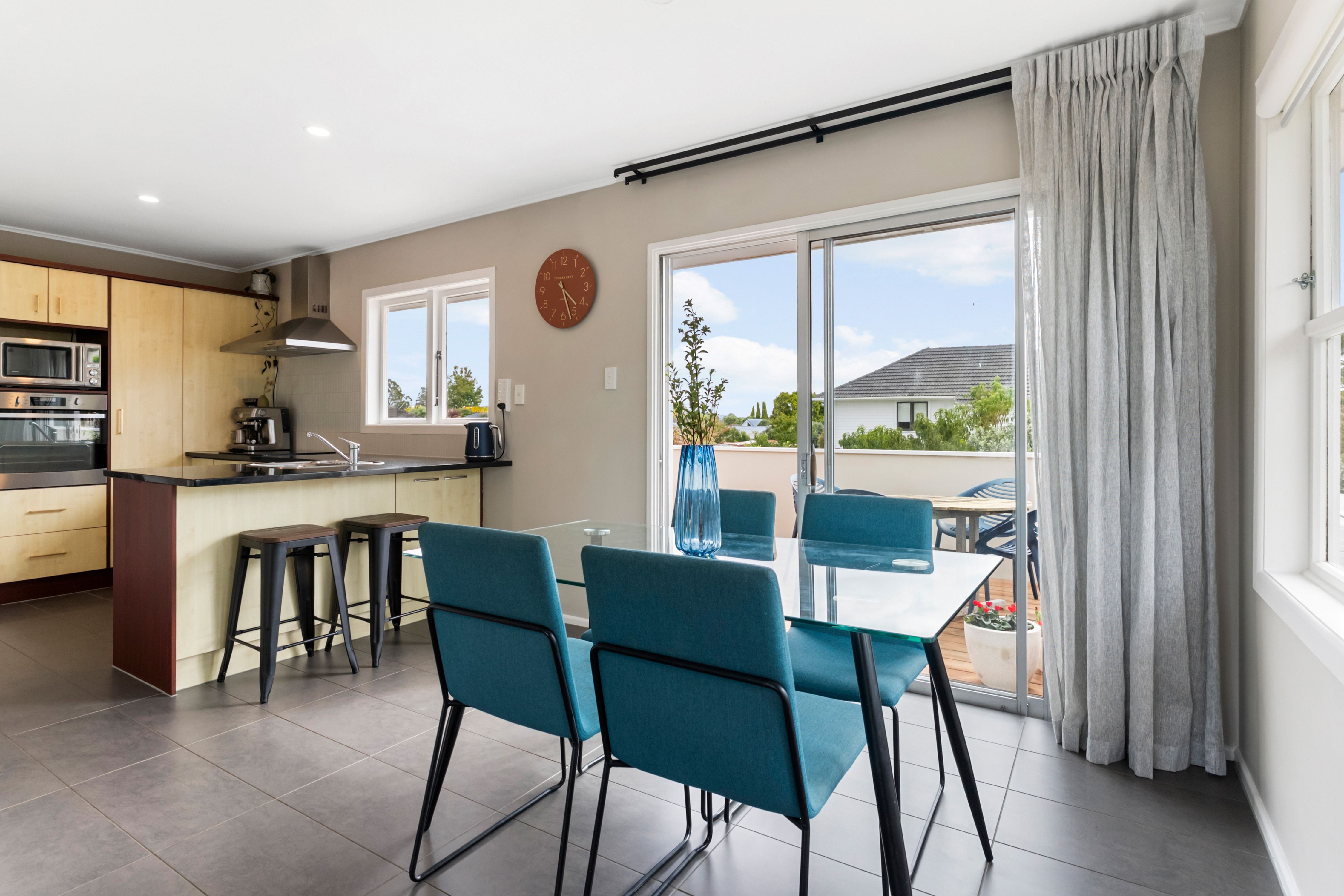 30 London Street, Te Atatu Peninsula, Waitakere City