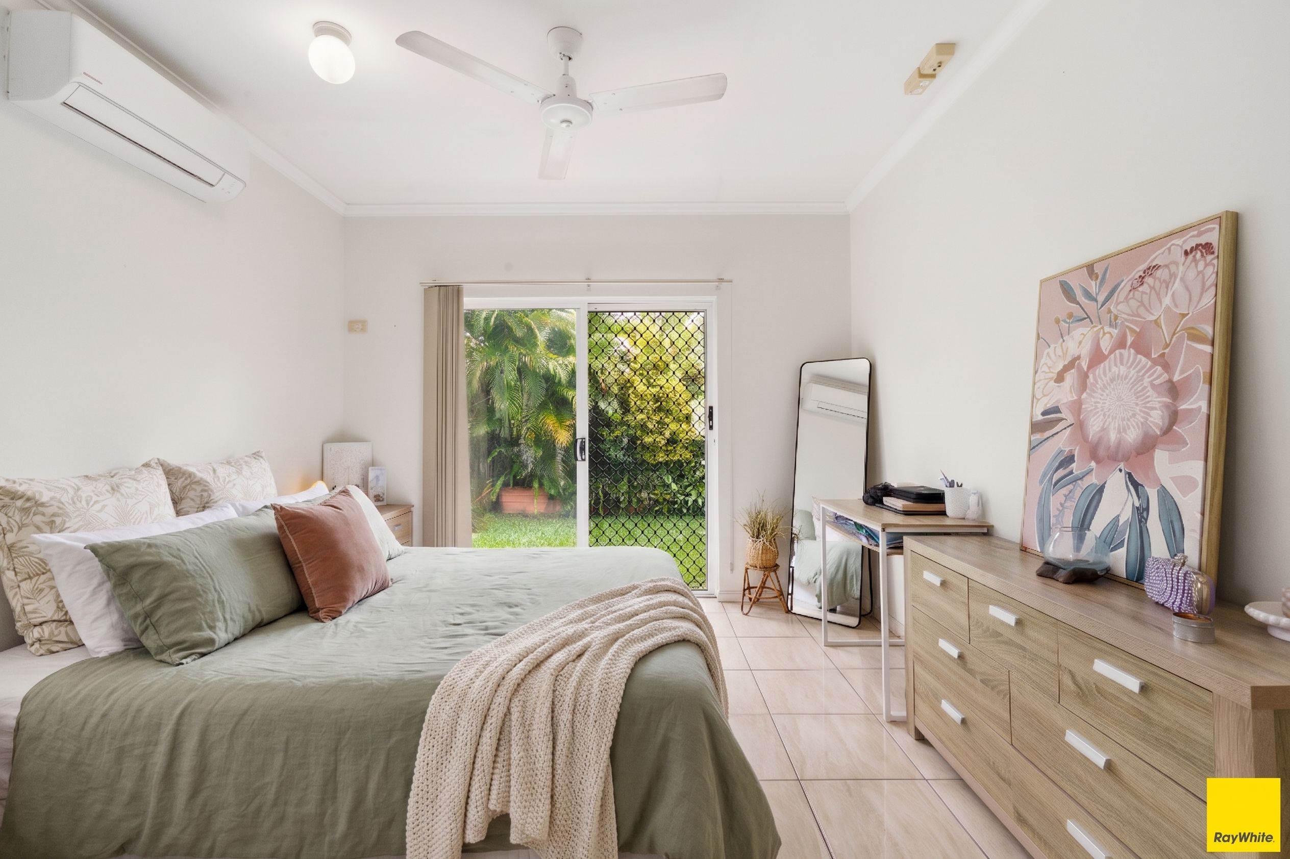 12 Moore Road — photo 8 of 16
