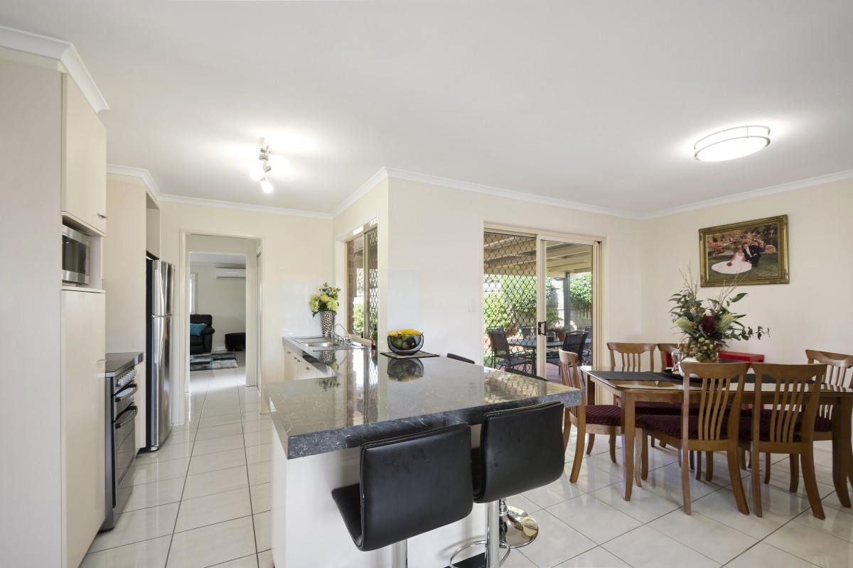 2 Osborne Court, Kearneys Spring, QLD 4350