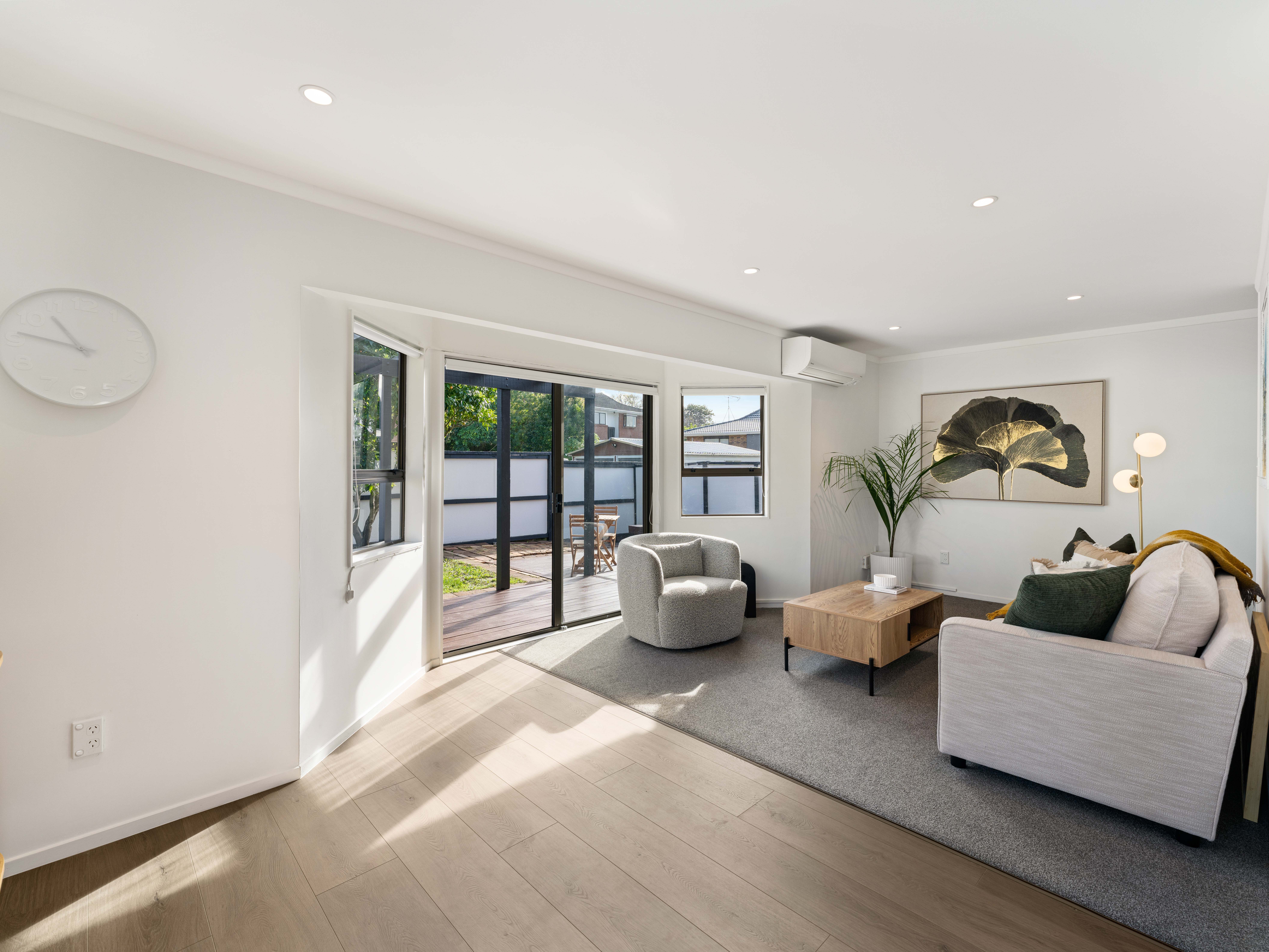 1/24 Curacao Place, Half Moon Bay, Manukau City